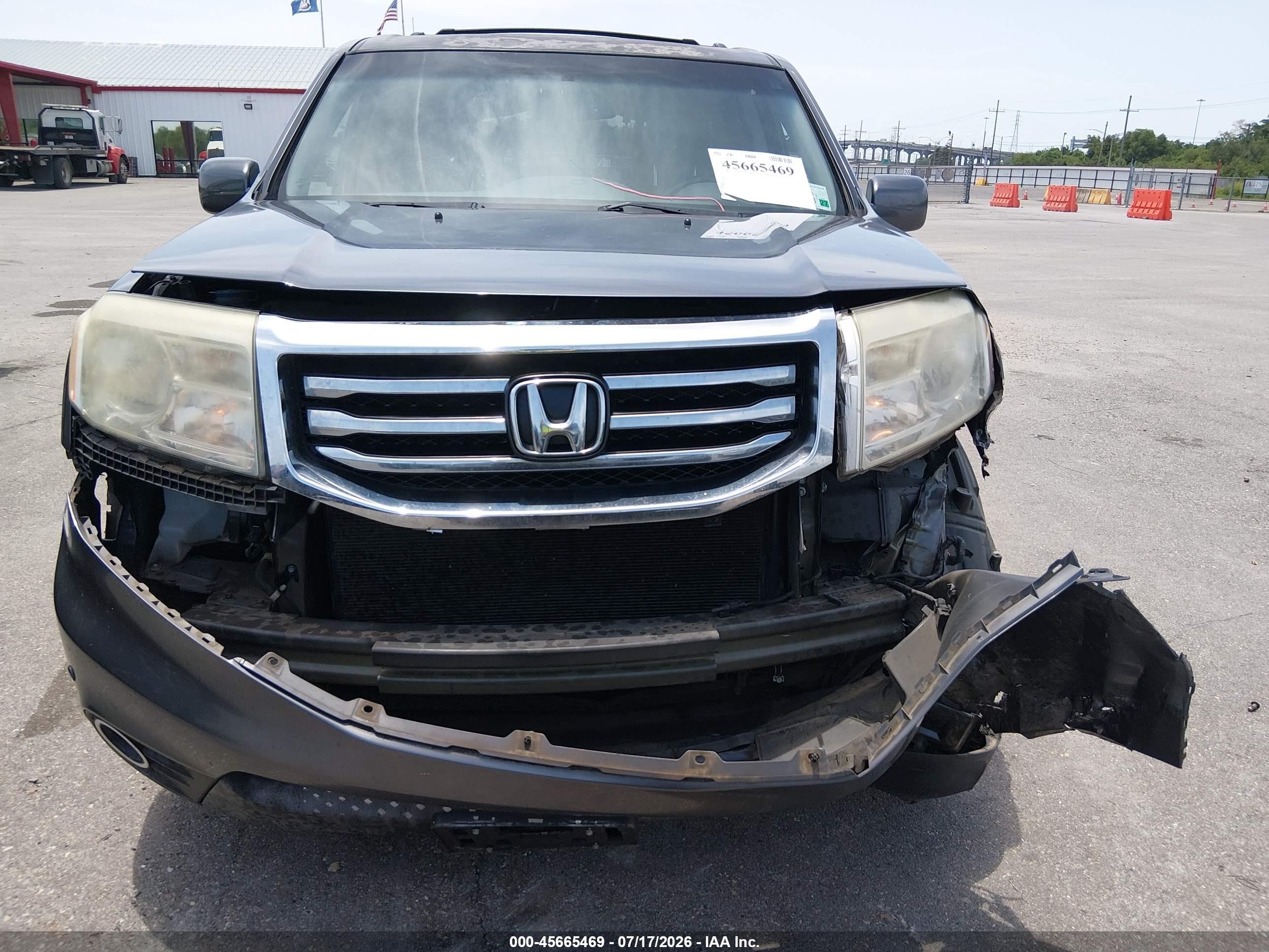 2015 Honda Pilot Touring Gray vin: 5FNYF3H97FB012338