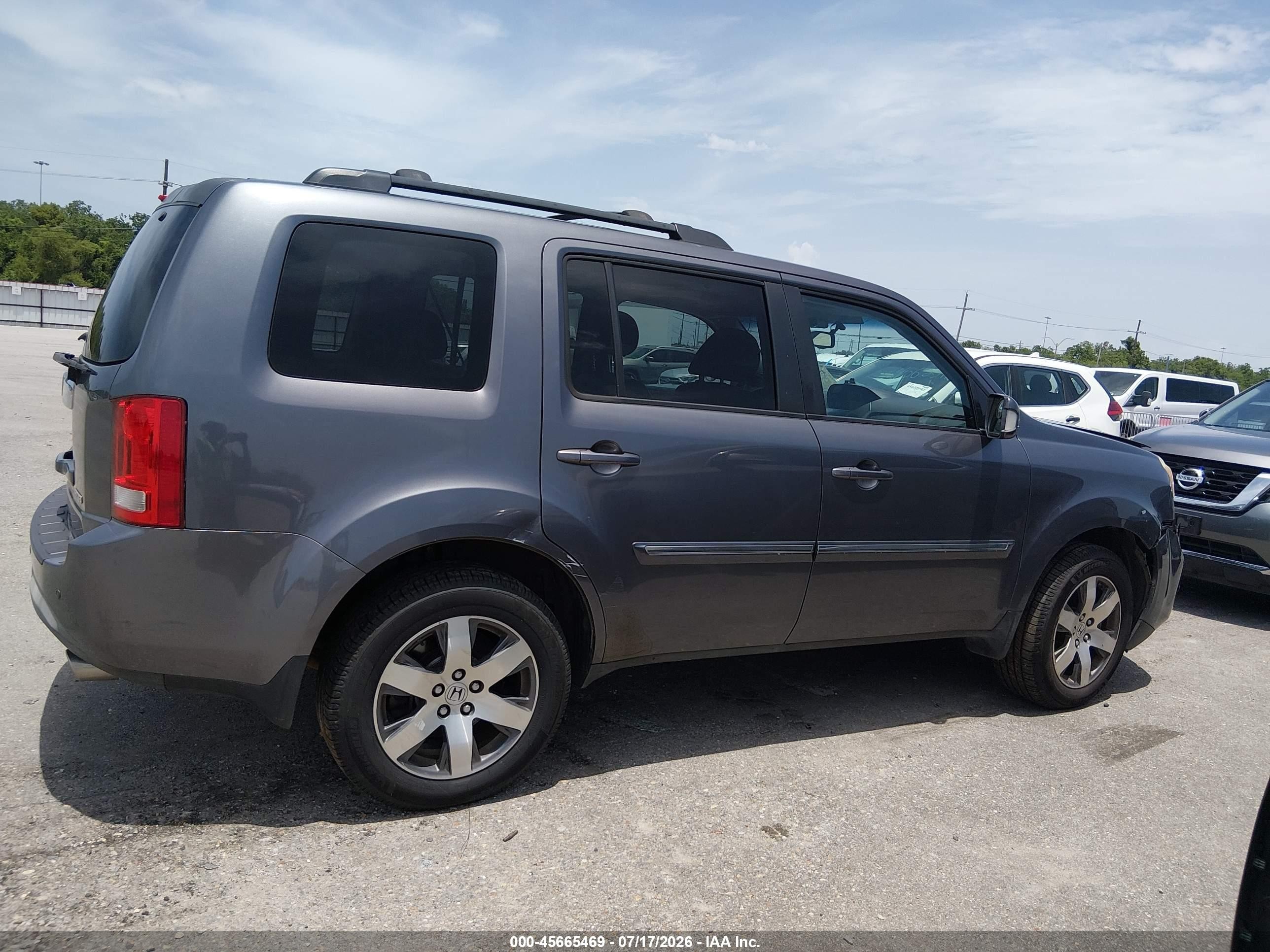 2015 Honda Pilot Touring Gray vin: 5FNYF3H97FB012338
