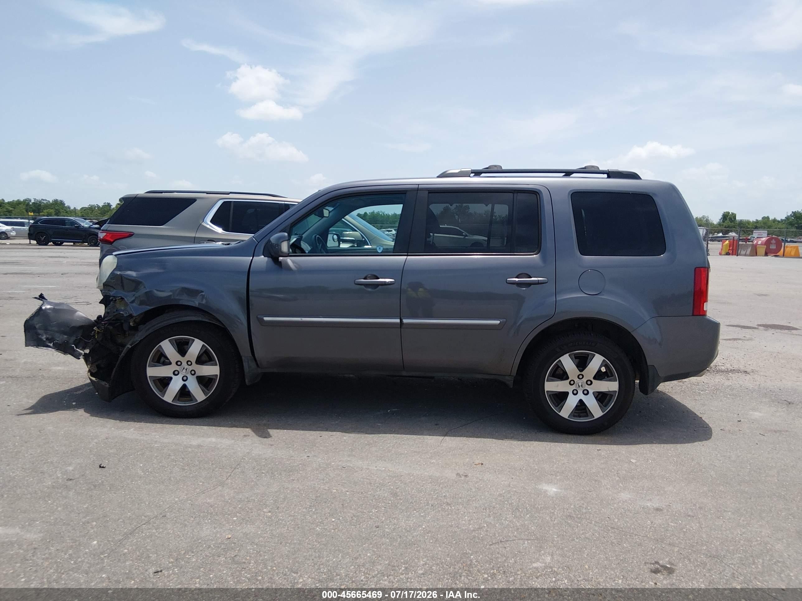 2015 Honda Pilot Touring Gray vin: 5FNYF3H97FB012338