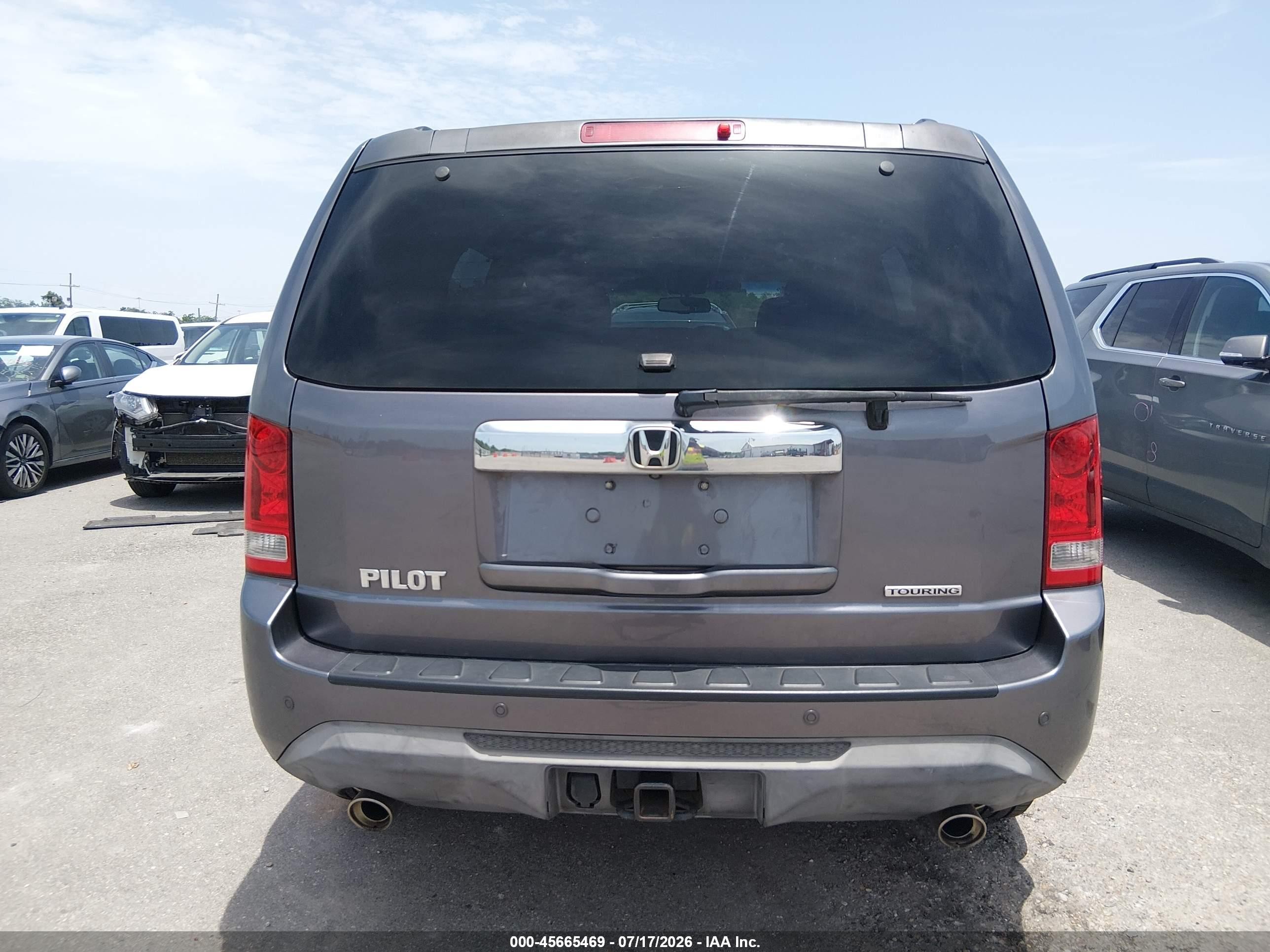 2015 Honda Pilot Touring Gray vin: 5FNYF3H97FB012338