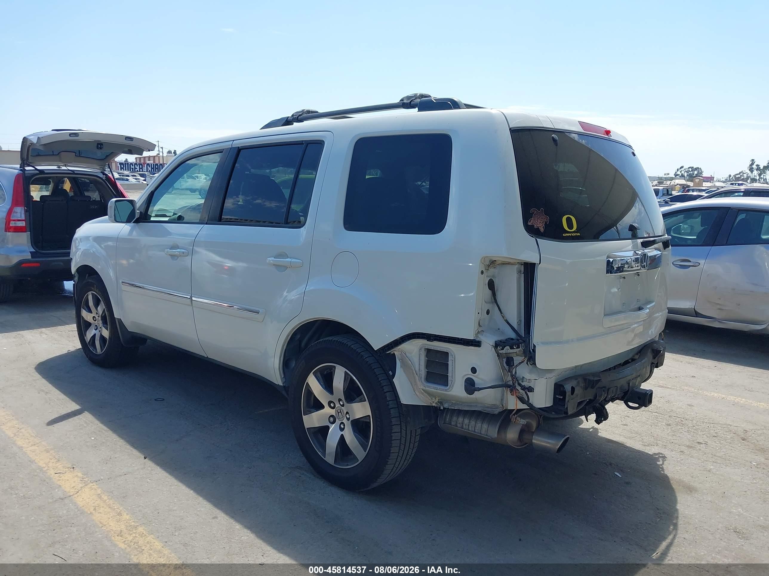 2013 Honda Pilot Touring Белый vin: 5FNYF3H98DB008523