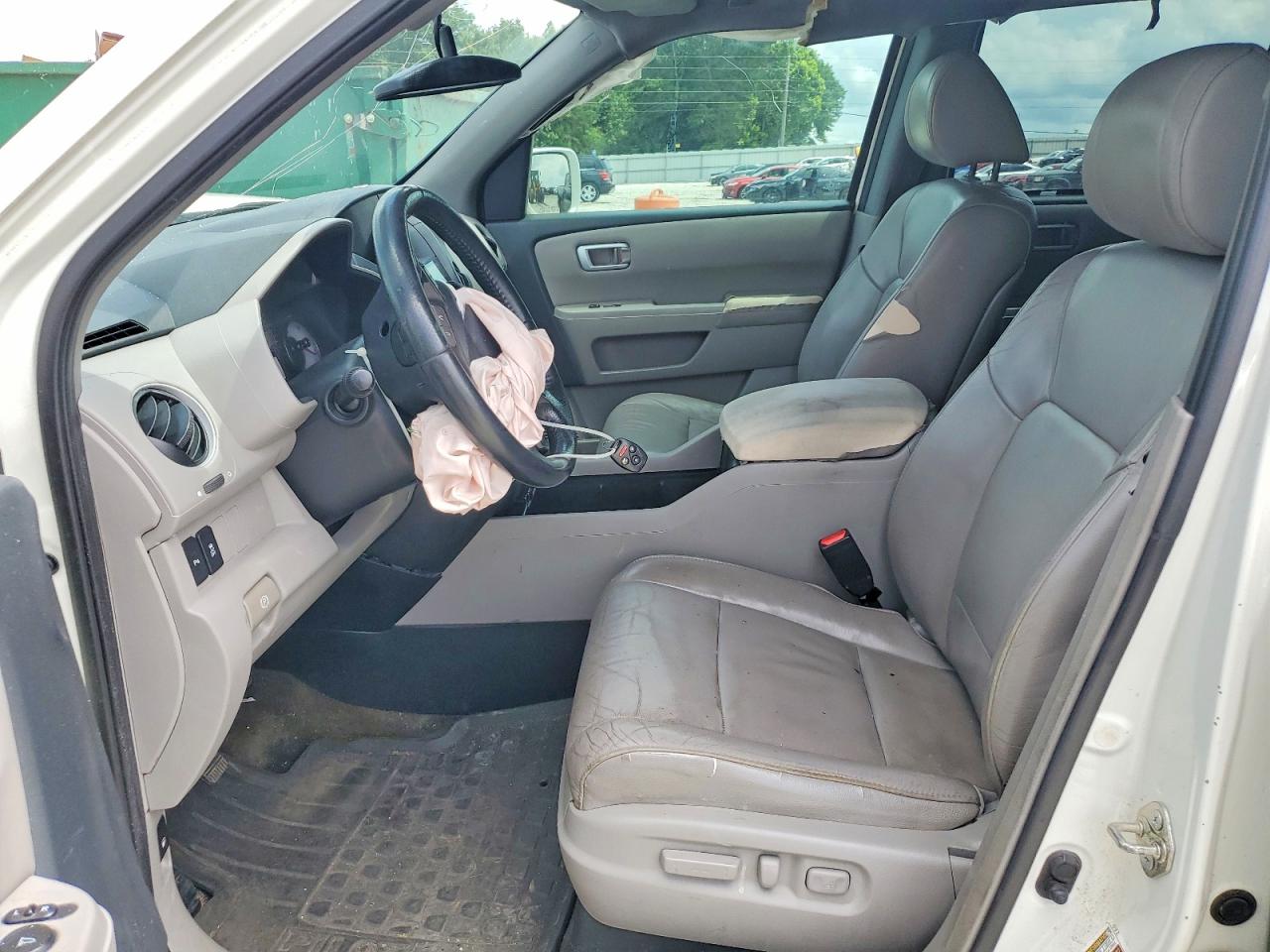 2014 Honda Pilot Touring White vin: 5FNYF3H98EB028708