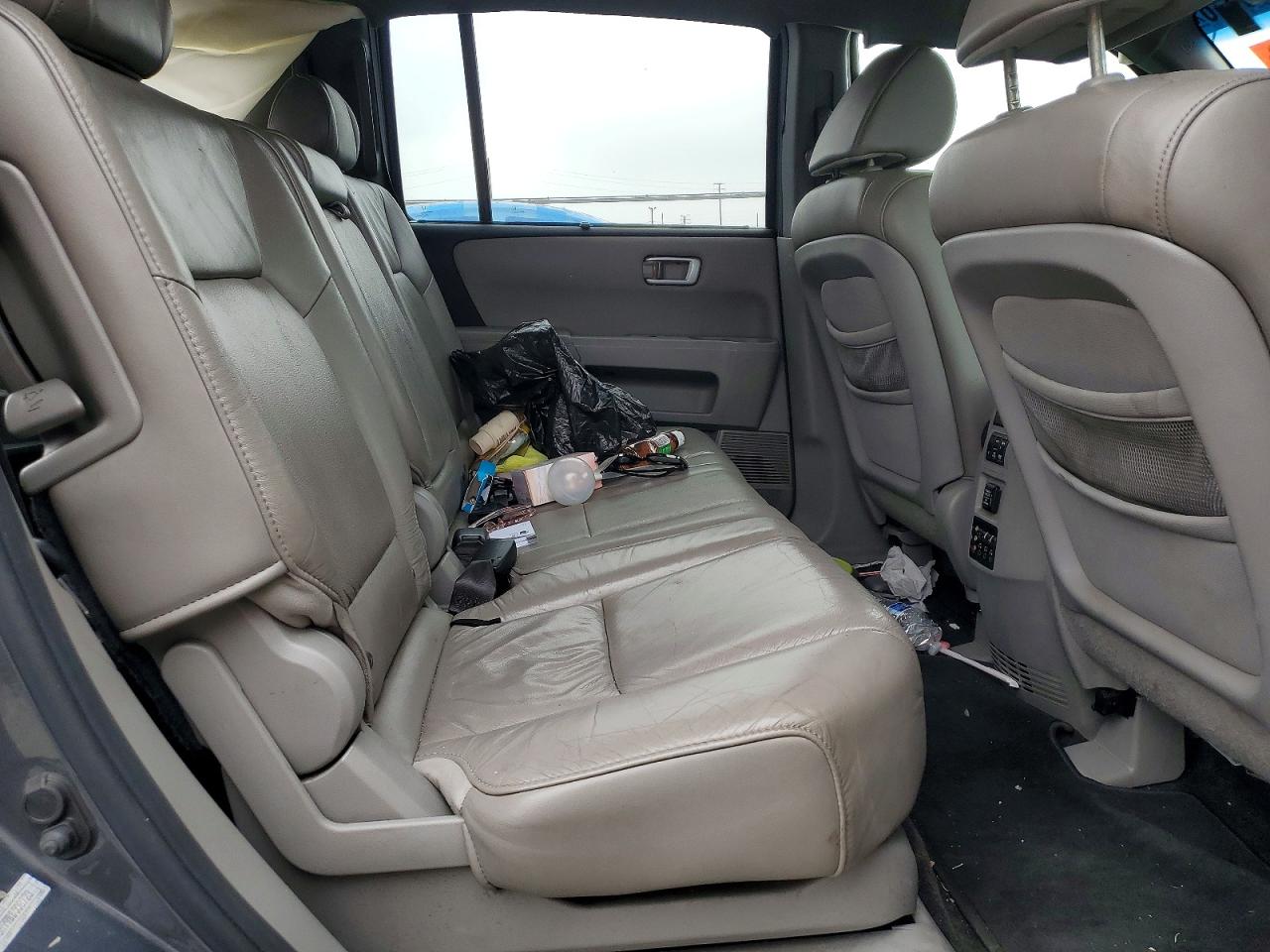 2011 Honda Pilot Touring Gray vin: 5FNYF3H99BB008723