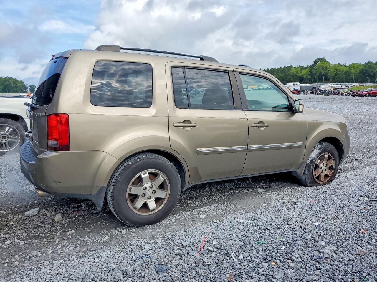 2011 Honda Pilot Touring Brown vin: 5FNYF3H99BB013629