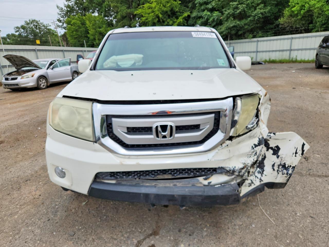 2011 Honda Pilot White vin: 5FNYF3H99BB032357