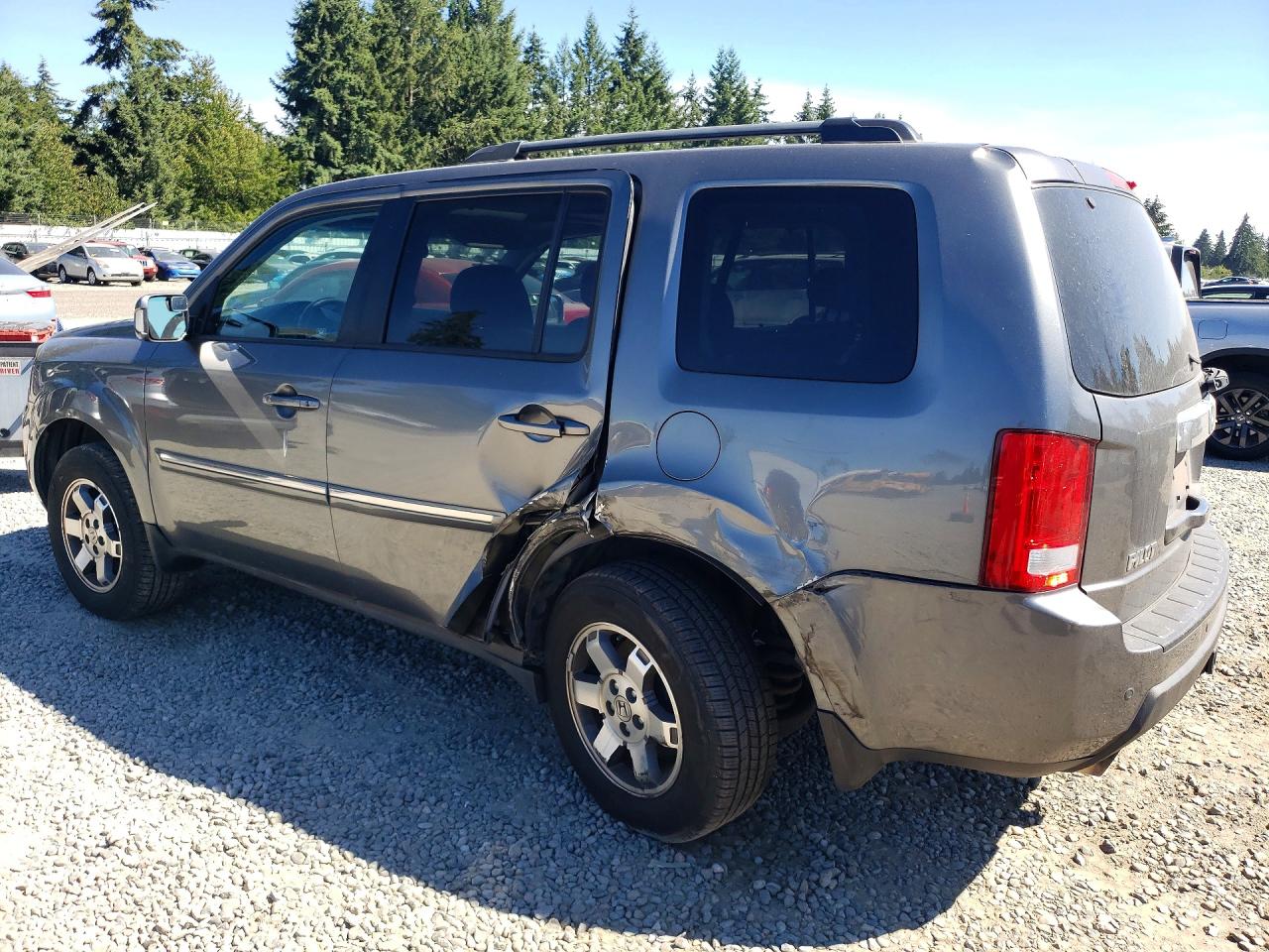 2011 Honda Pilot Touring Silver vin: 5FNYF3H99BB035792