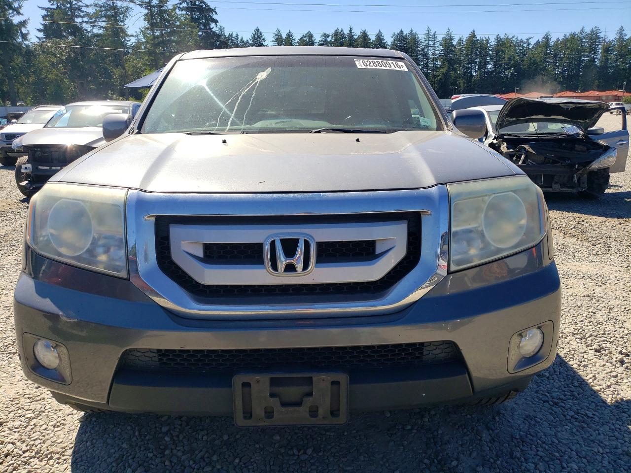 2011 Honda Pilot Touring Silver vin: 5FNYF3H99BB035792
