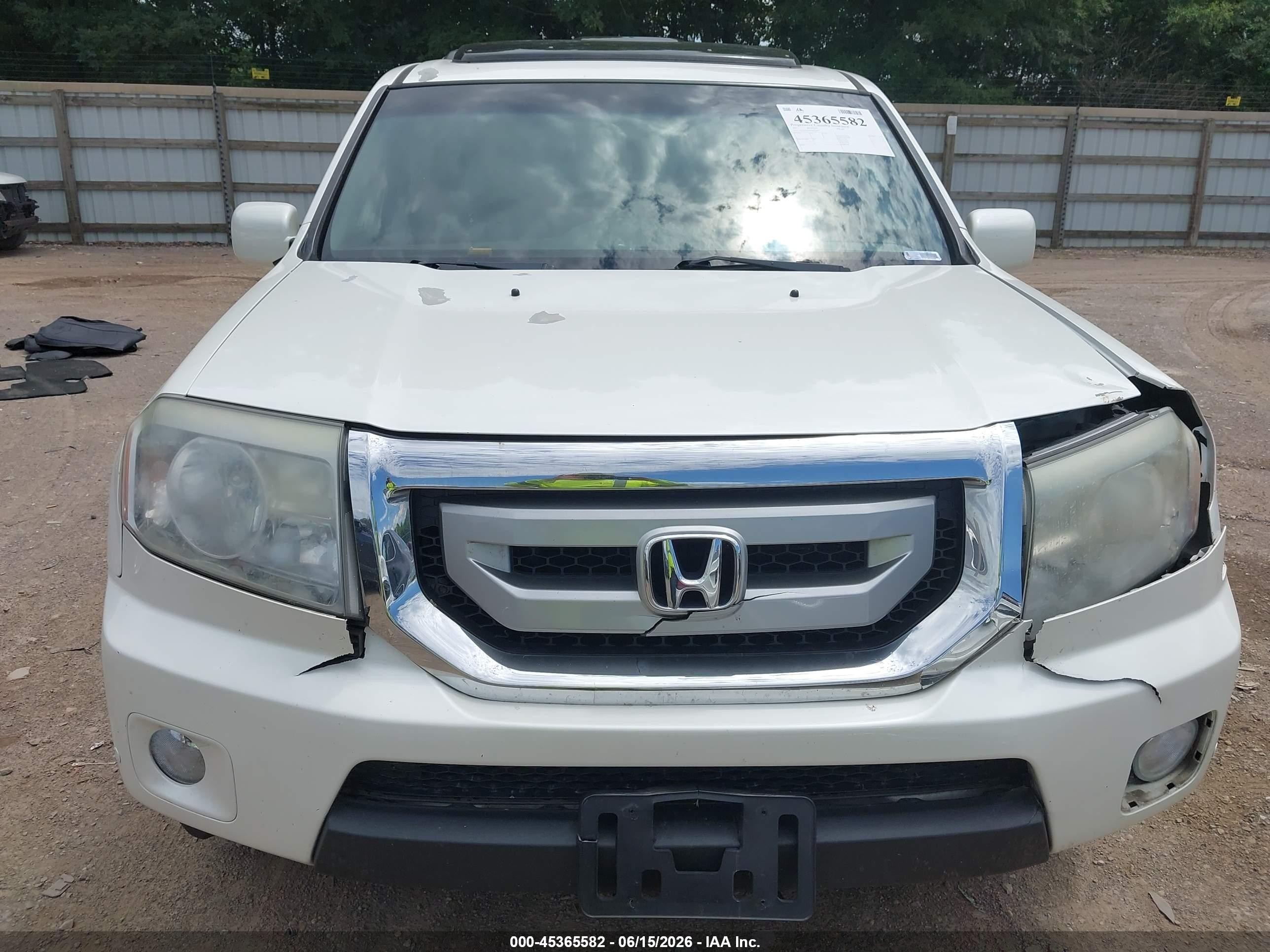 2011 Honda Pilot Touring Белый vin: 5FNYF3H99BB050857