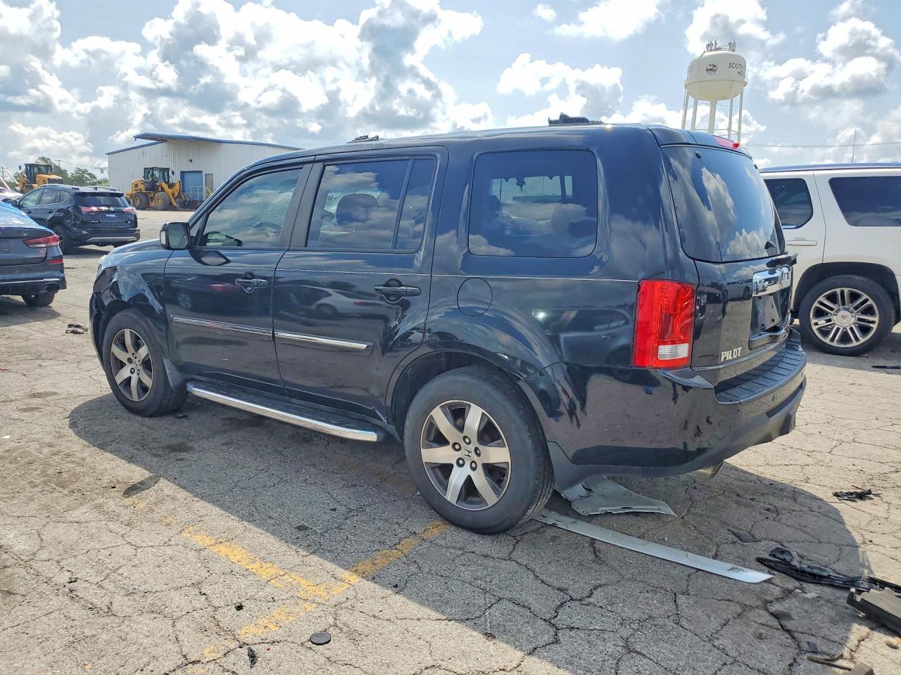 2012 Honda Pilot Touring Black vin: 5FNYF3H99CB018105