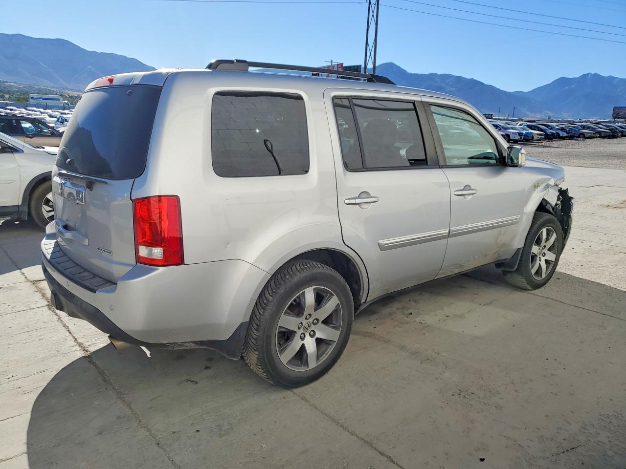 2012 Honda Pilot Touring Серебряный vin: 5FNYF3H99CB037544