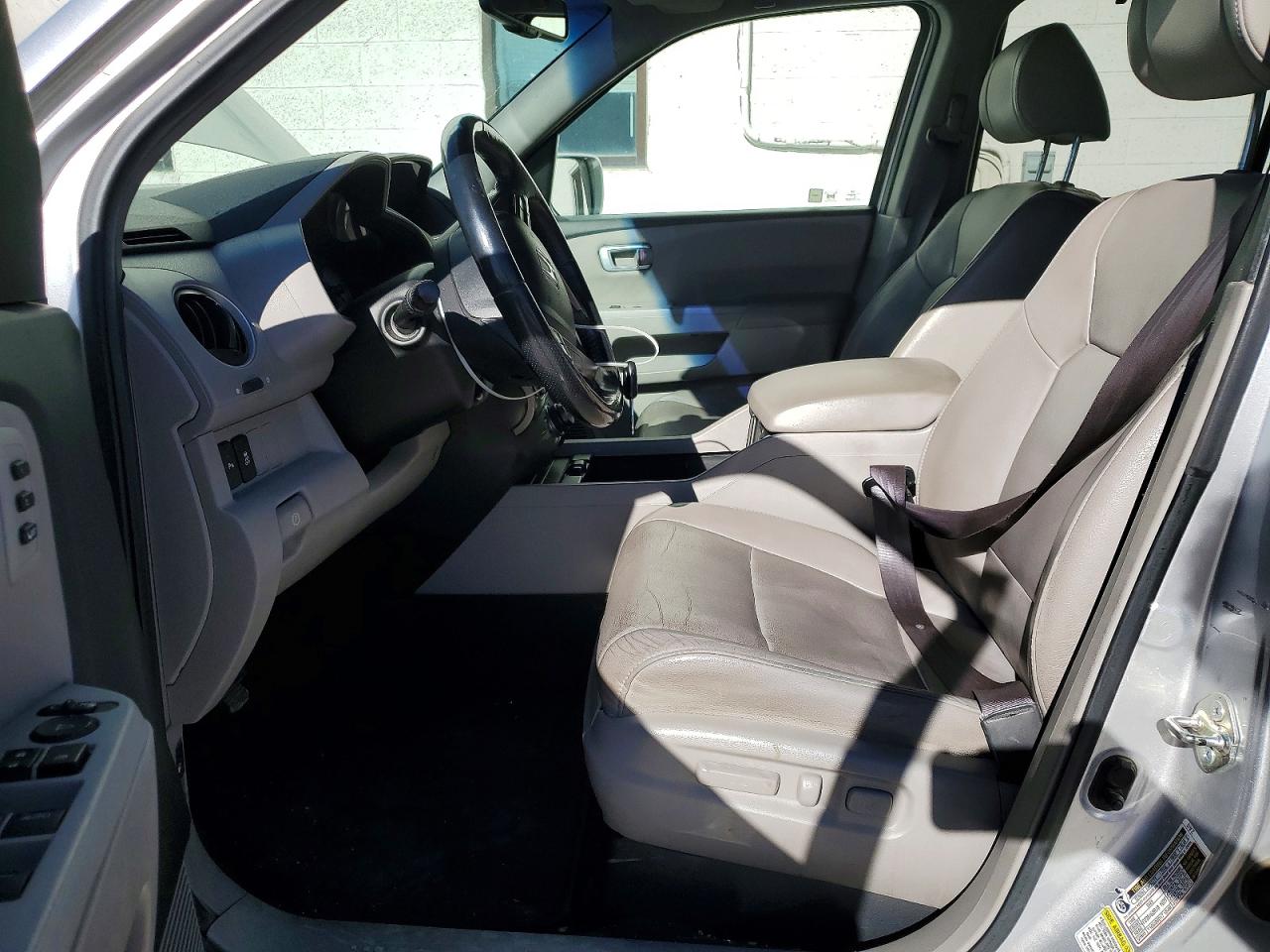 2012 Honda Pilot Touring Серебряный vin: 5FNYF3H99CB037544