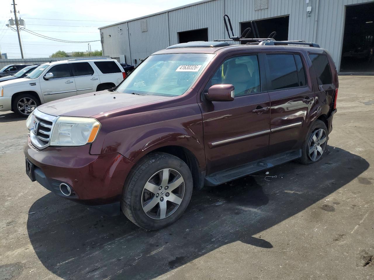 2012 Honda Pilot Touring Burgundy vin: 5FNYF3H99CB040508