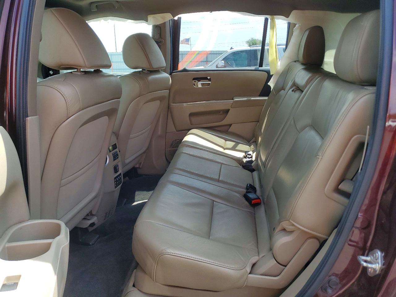 2012 Honda Pilot Touring Burgundy vin: 5FNYF3H99CB040508