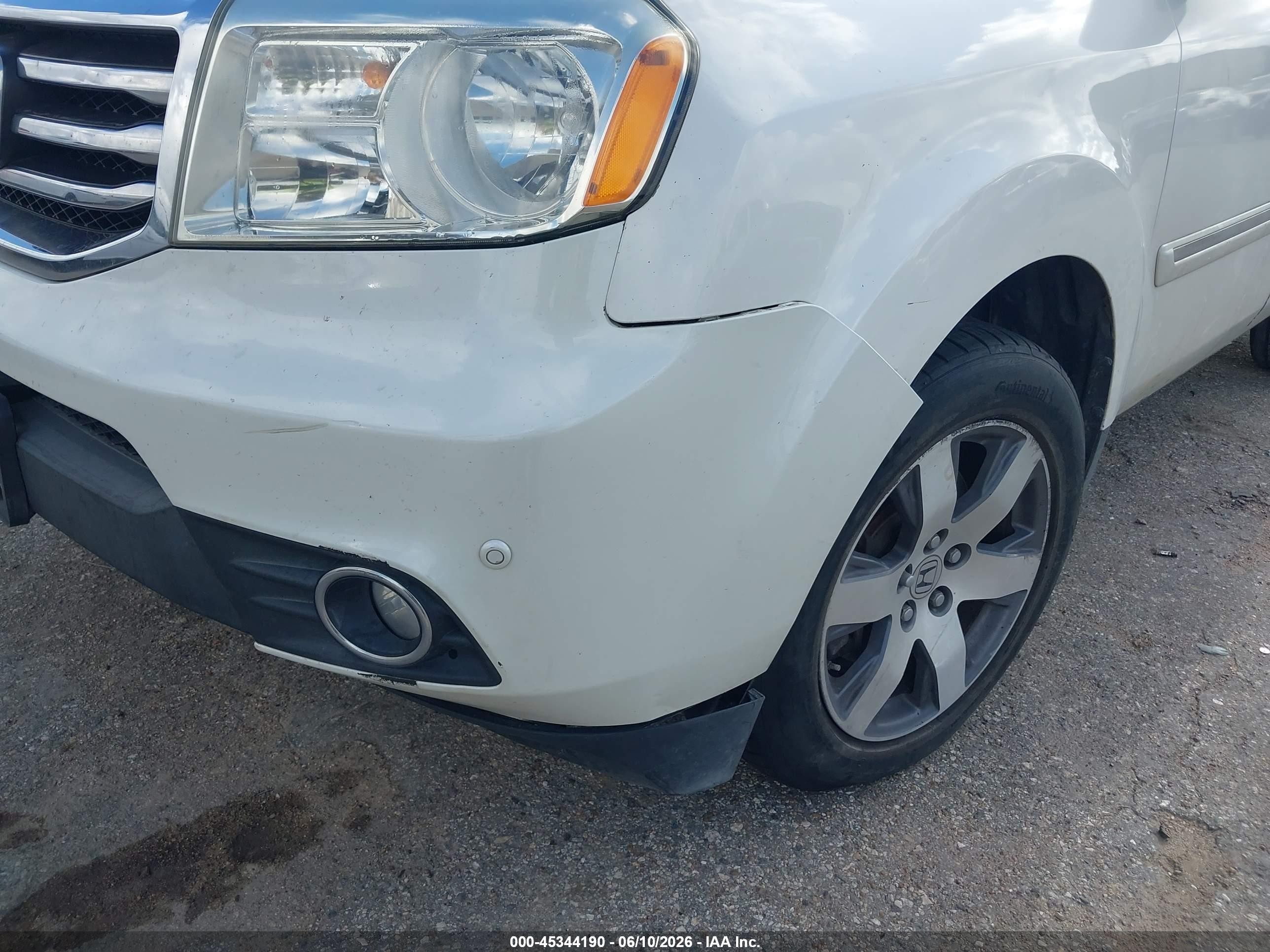 2013 Honda Pilot Touring White vin: 5FNYF3H99DB026383