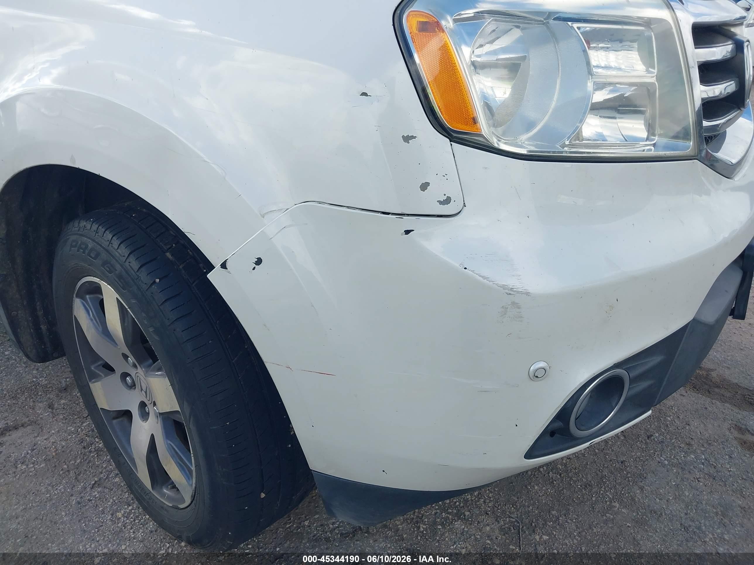 2013 Honda Pilot Touring White vin: 5FNYF3H99DB026383