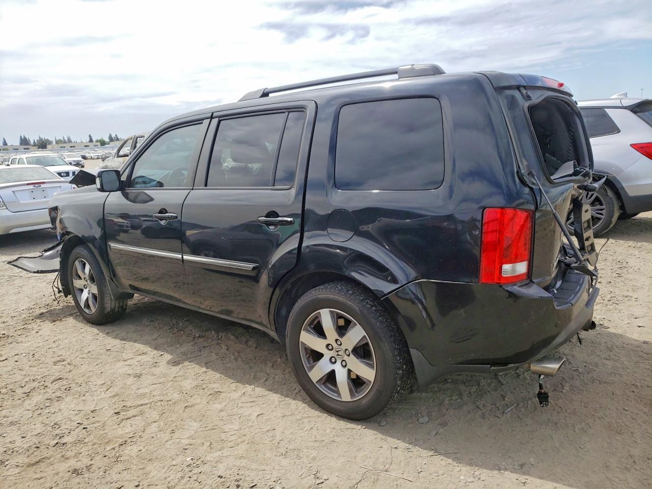 2014 Honda Pilot Touring Black vin: 5FNYF3H99EB016731