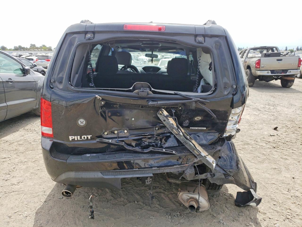 2014 Honda Pilot Touring Black vin: 5FNYF3H99EB016731