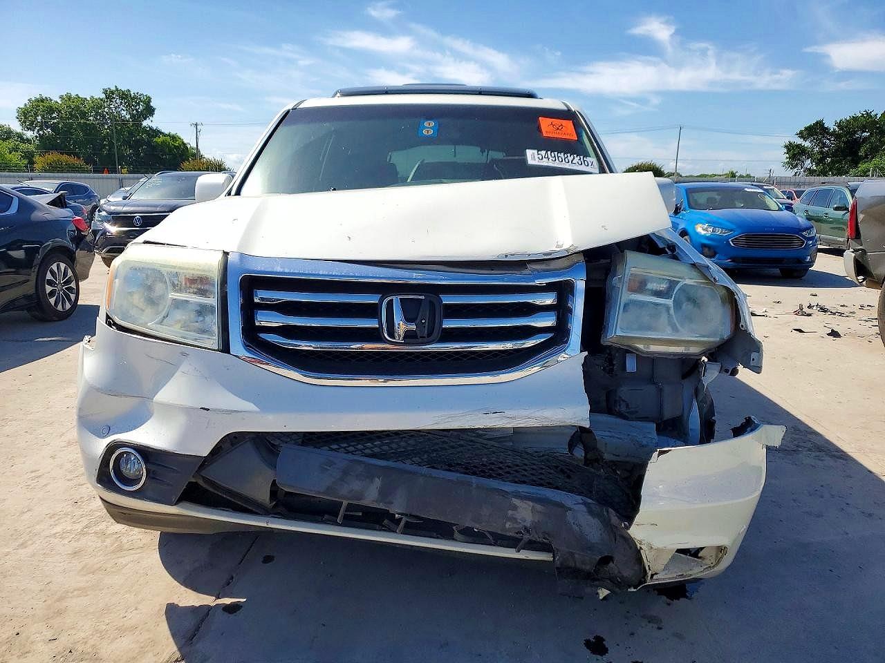 2014 Honda Pilot Touring White vin: 5FNYF3H99EB023713