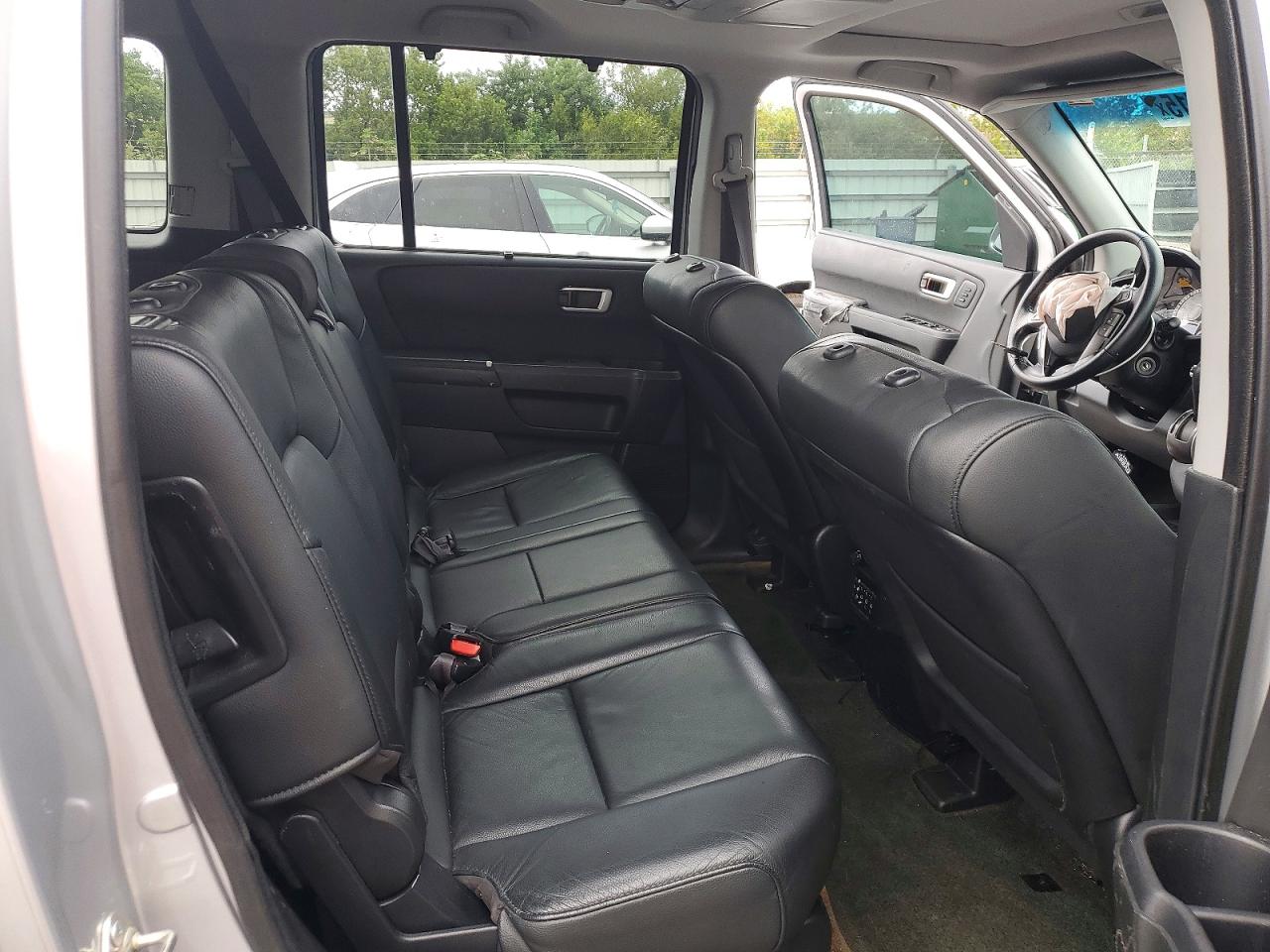 2015 Honda Pilot Touring Gray vin: 5FNYF3H99FB003883