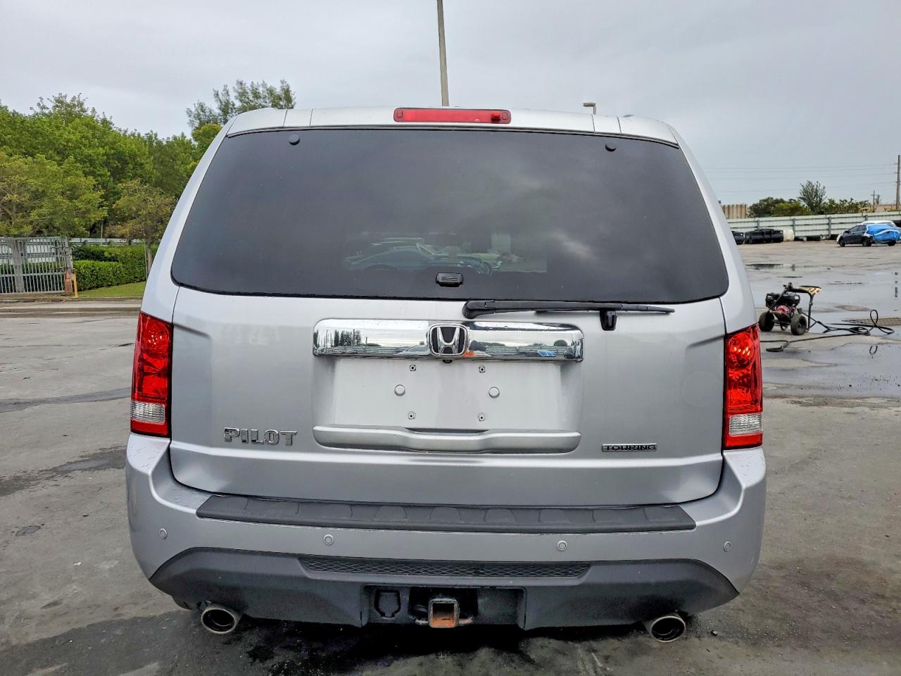 2015 Honda Pilot Touring Gray vin: 5FNYF3H99FB003883