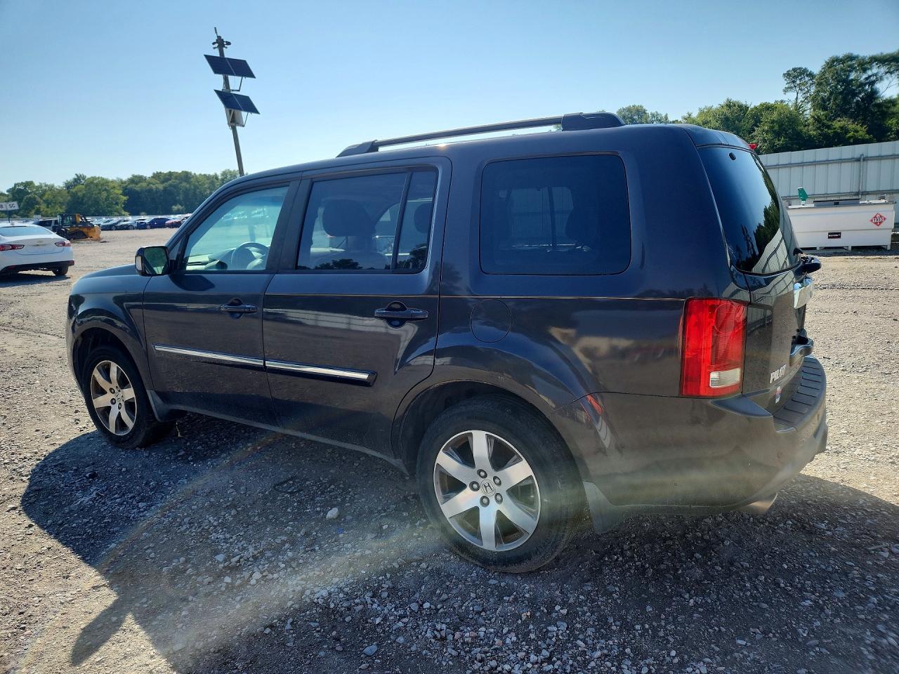 2015 Honda Pilot Touring Charcoal vin: 5FNYF3H99FB008033
