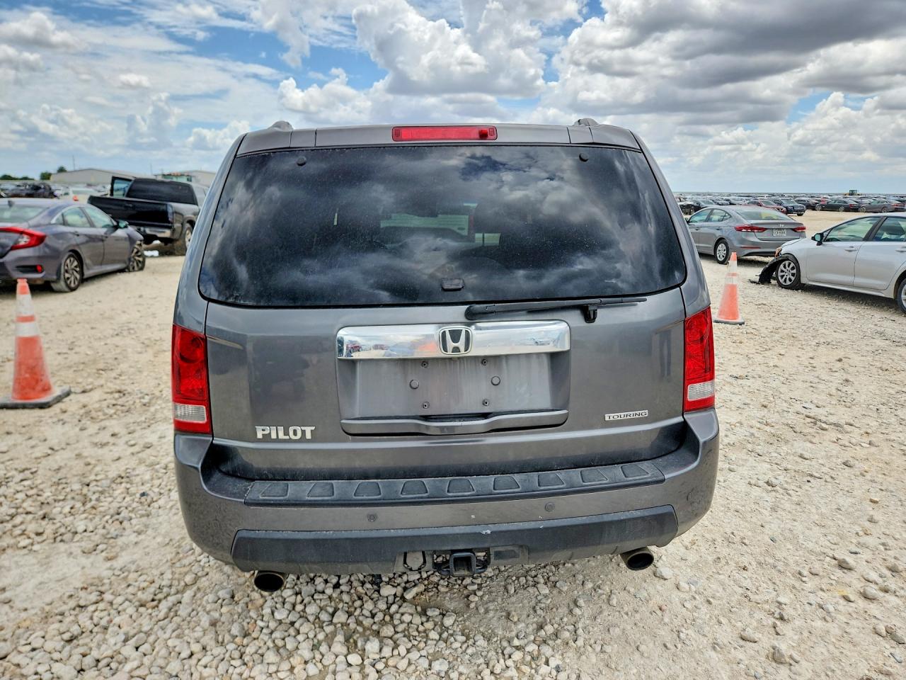 2011 Honda Pilot Touring Gray vin: 5FNYF3H9XBB004793