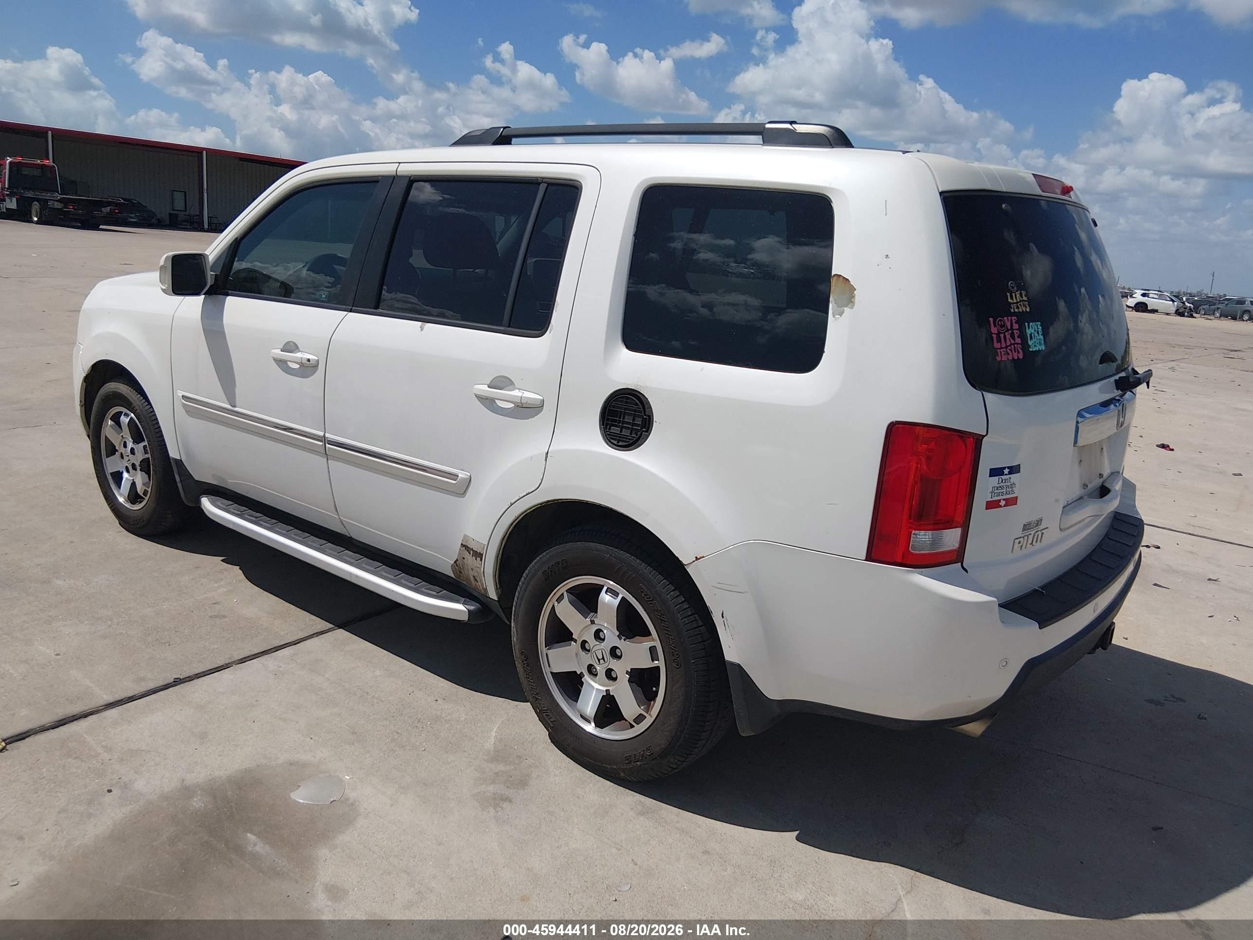 2011 Honda Pilot Touring Белый vin: 5FNYF3H9XBB016118