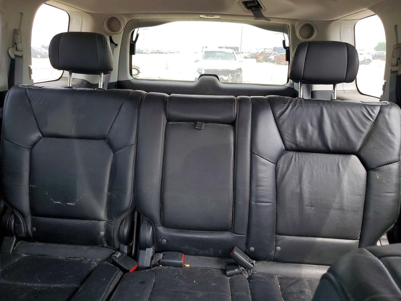 2011 Honda Pilot Touring Black vin: 5FNYF3H9XBB030682