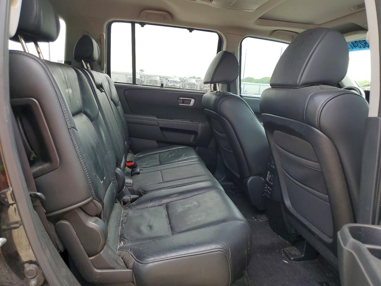 2011 Honda Pilot Touring Black vin: 5FNYF3H9XBB030682