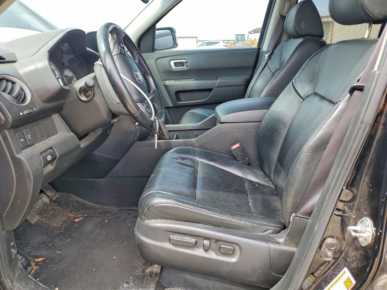 2011 Honda Pilot Touring Black vin: 5FNYF3H9XBB030682
