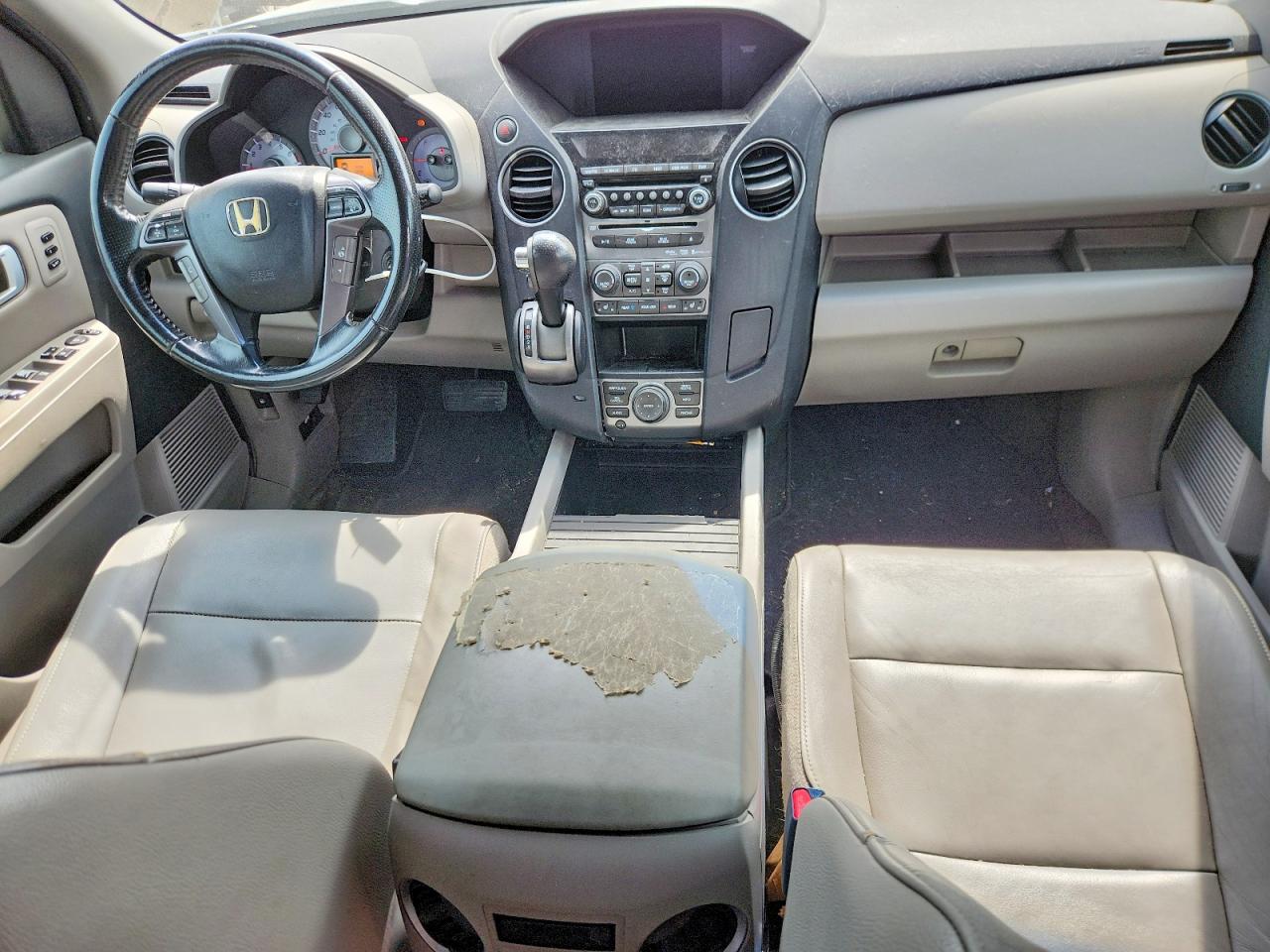 2012 Honda Pilot Touring White vin: 5FNYF3H9XCB018002