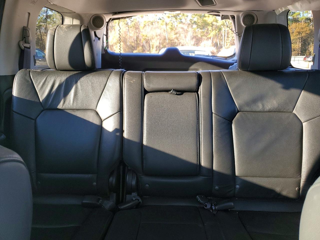 2015 Honda Pilot Touring Silver vin: 5FNYF3H9XFB008445