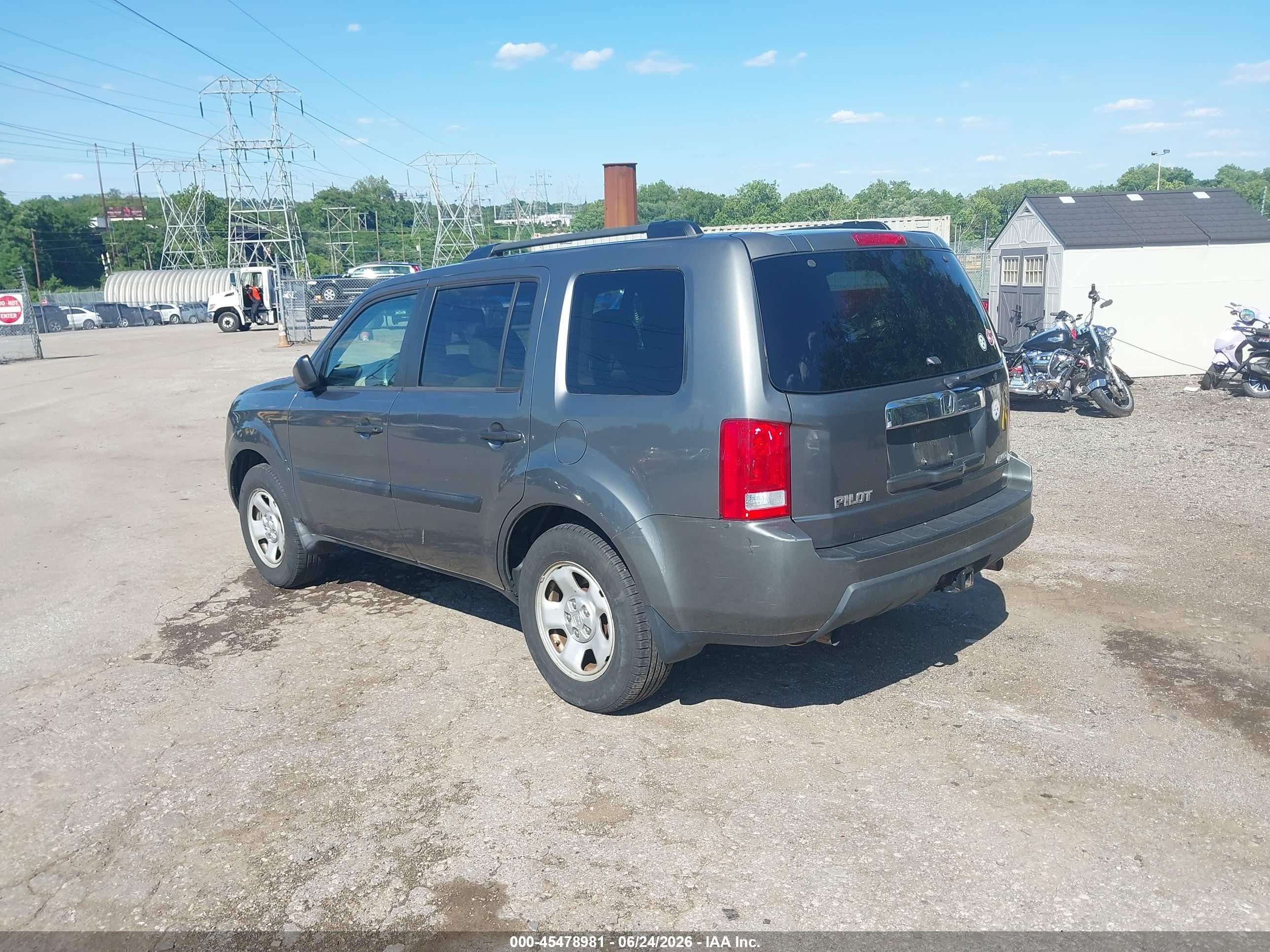 2009 Honda Pilot Lx Gray vin: 5FNYF48209B013411