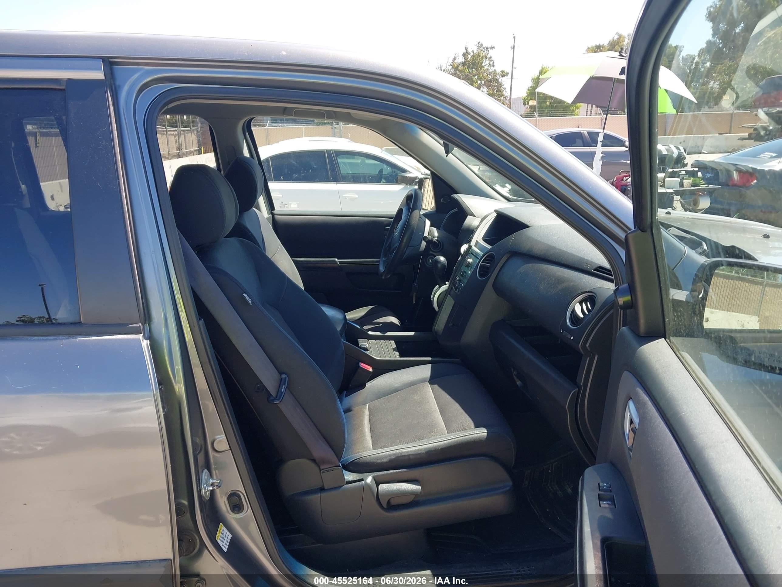 2009 Honda Pilot Lx Gray vin: 5FNYF48239B043955