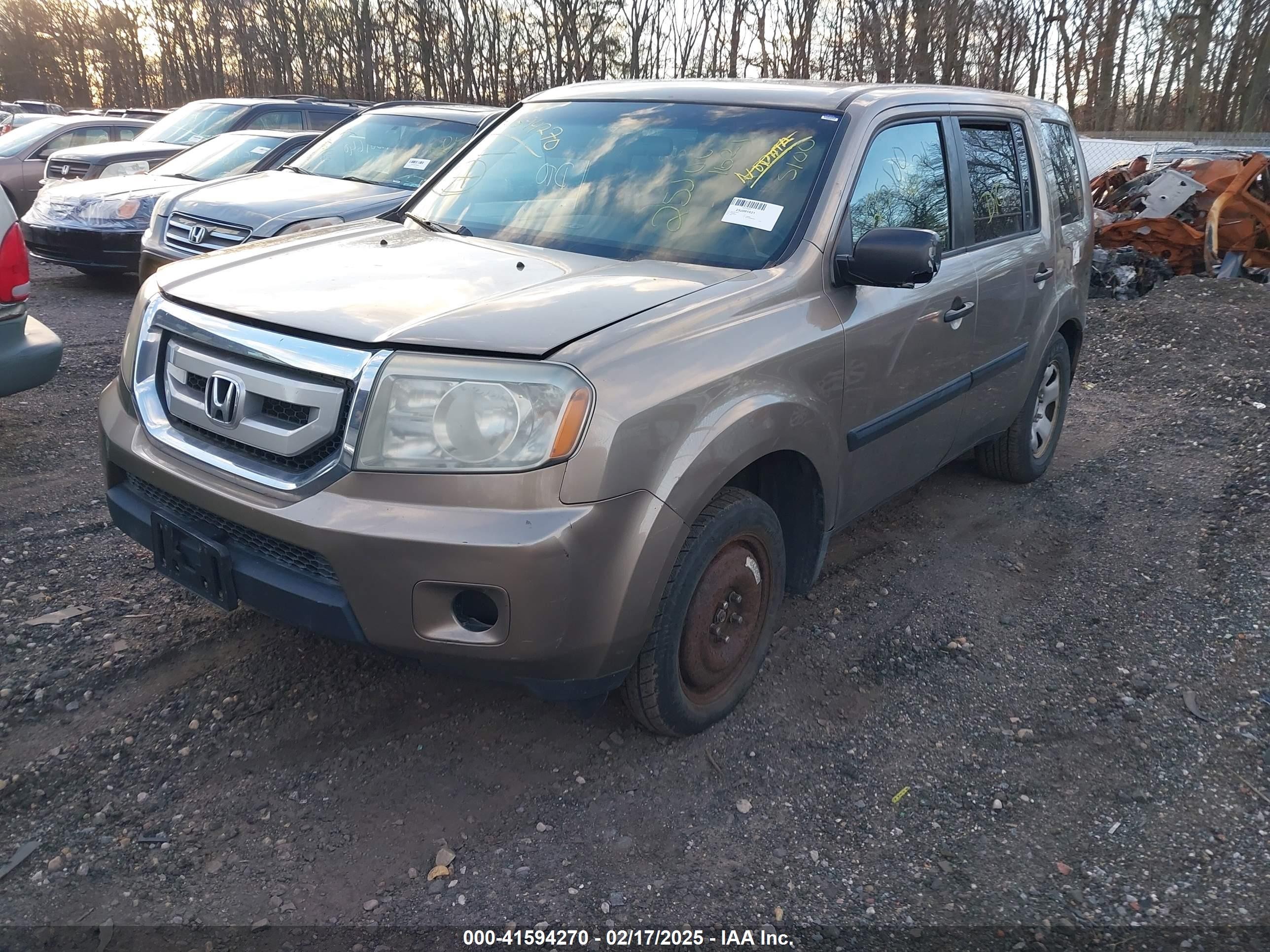 2009 Honda Pilot Lx Gold vin: 5FNYF48269B051841
