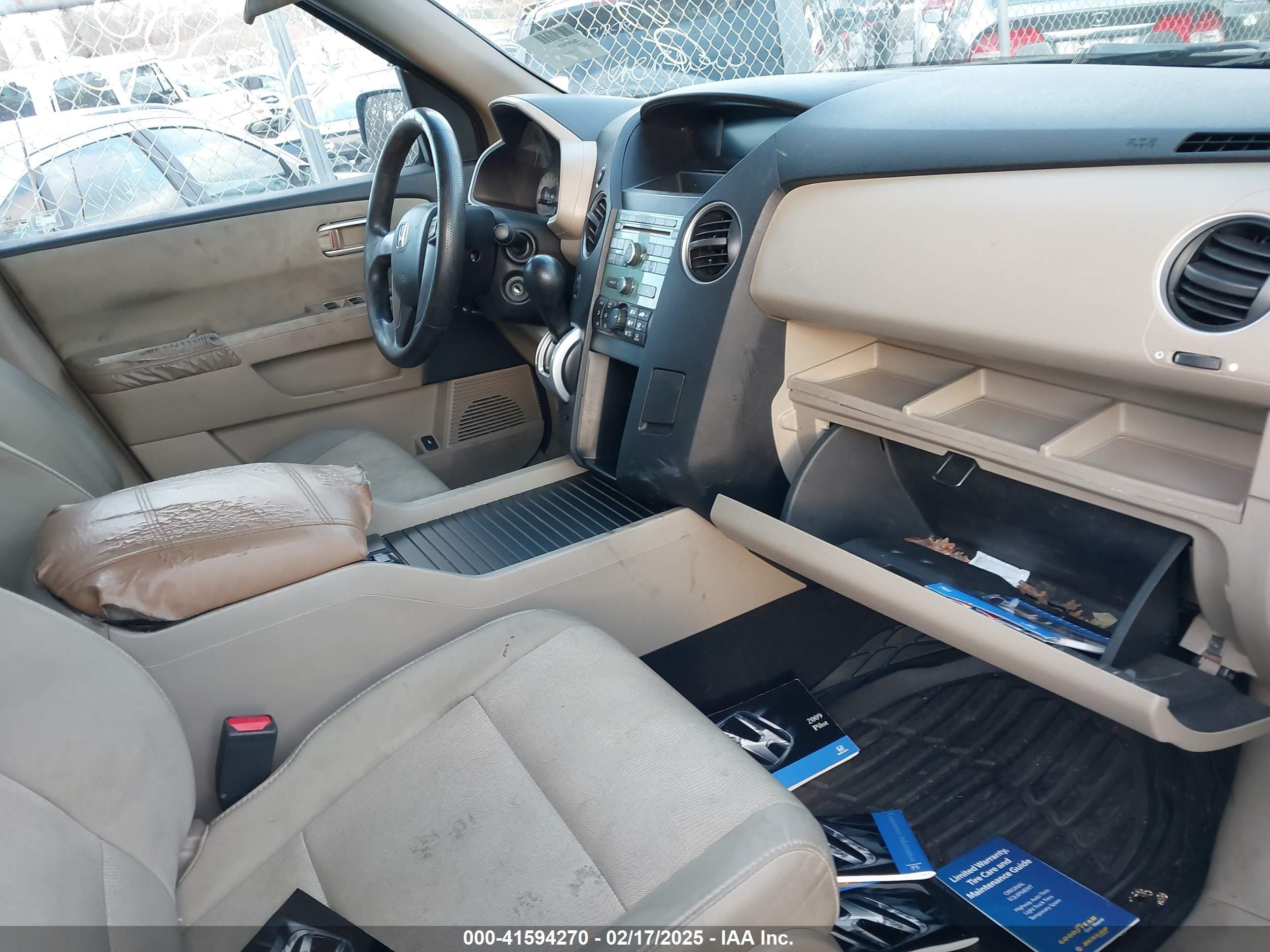 2009 Honda Pilot Lx Gold vin: 5FNYF48269B051841