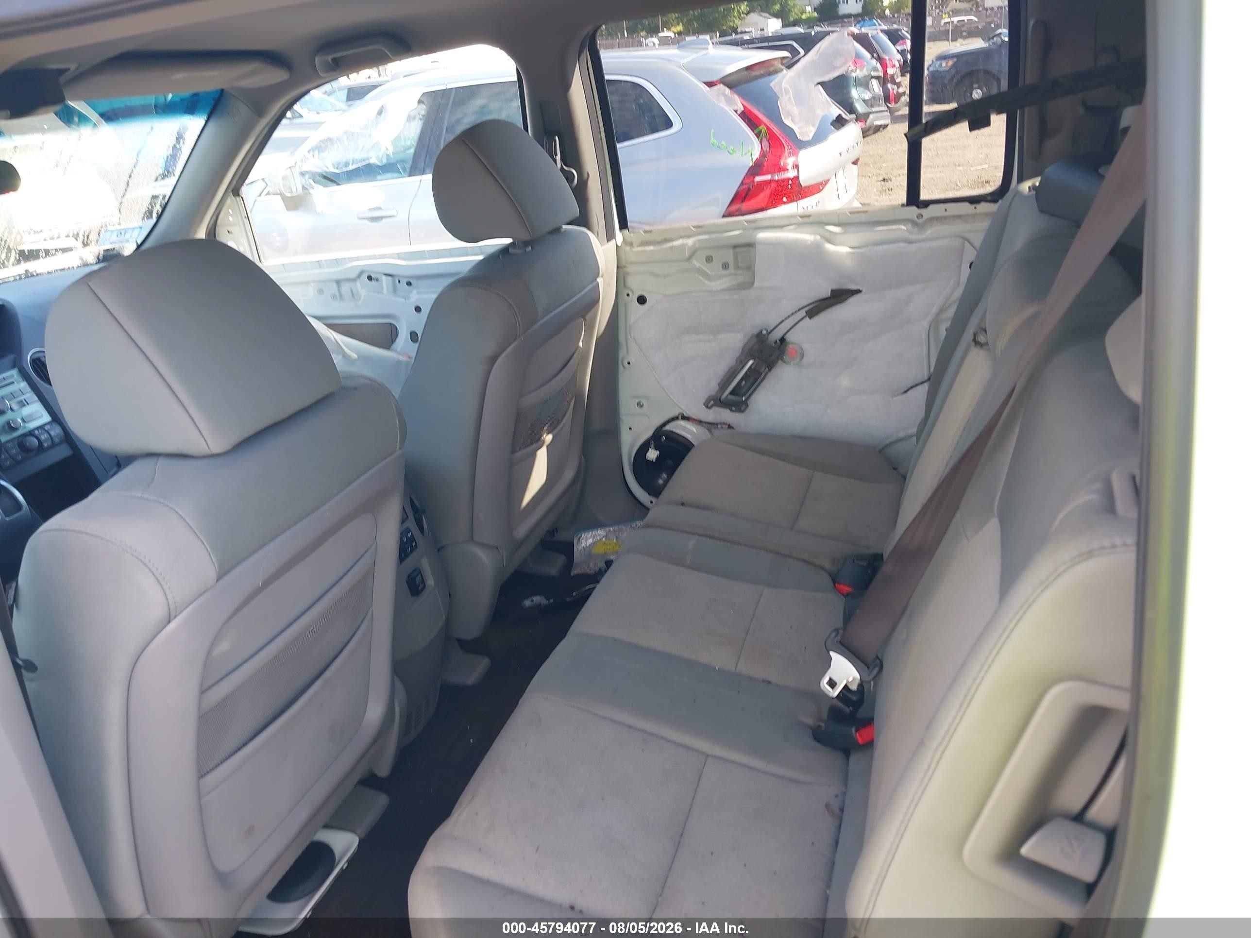 2009 Honda Pilot Lx White vin: 5FNYF48289B056250