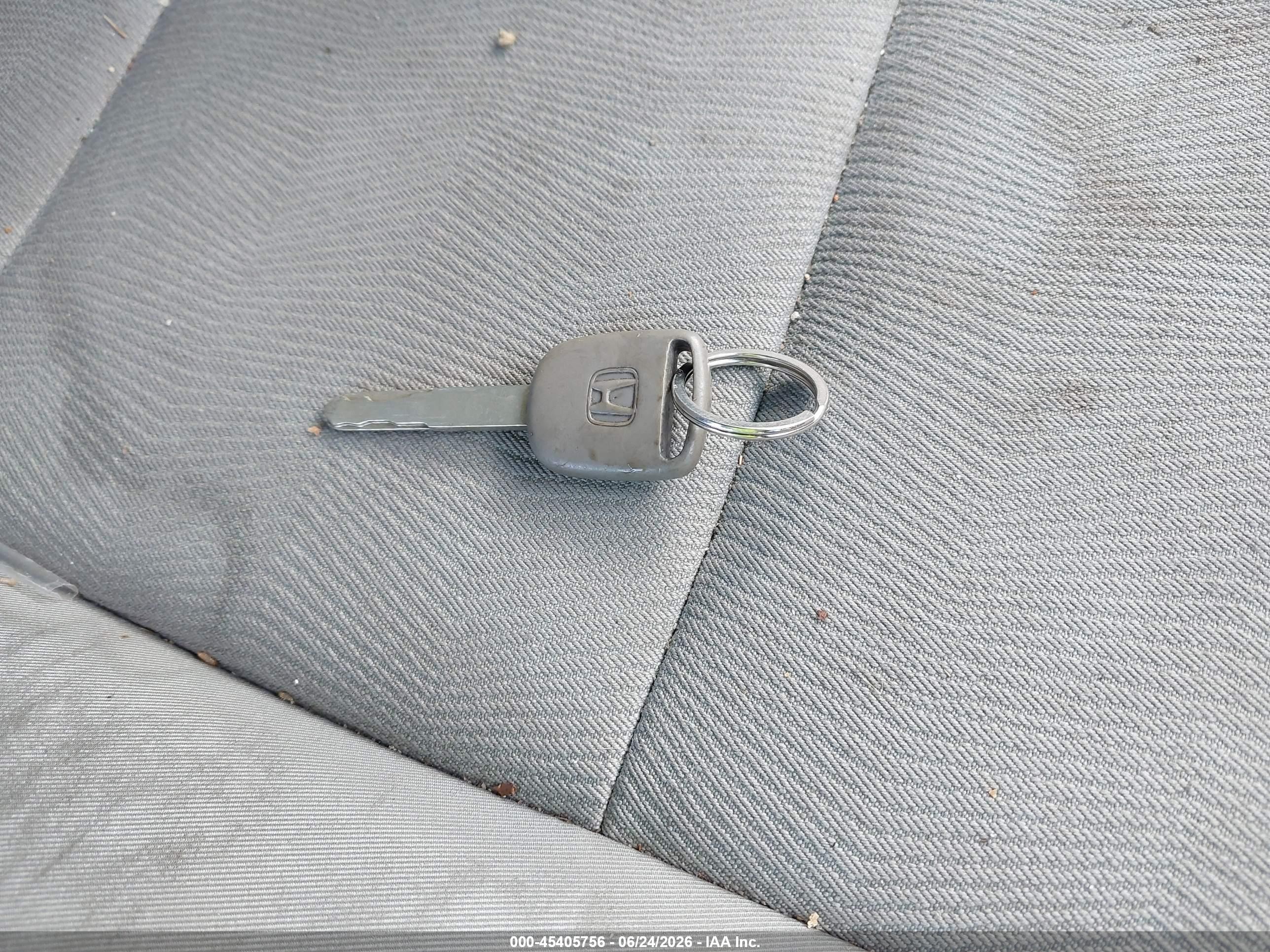 2009 Honda Pilot Lx Silver vin: 5FNYF482X9B047064