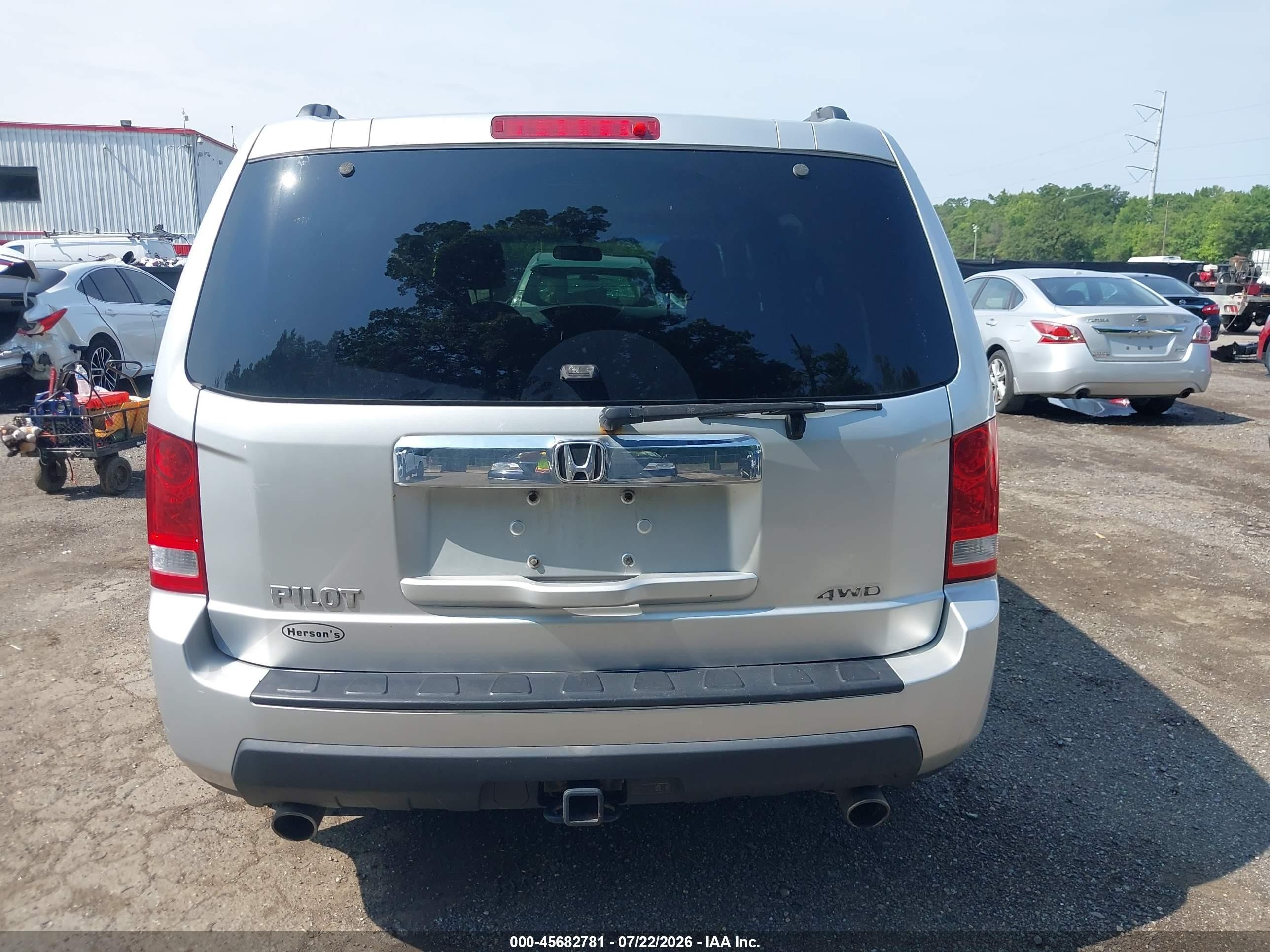 2009 Honda Pilot Ex Silver vin: 5FNYF48409B011529