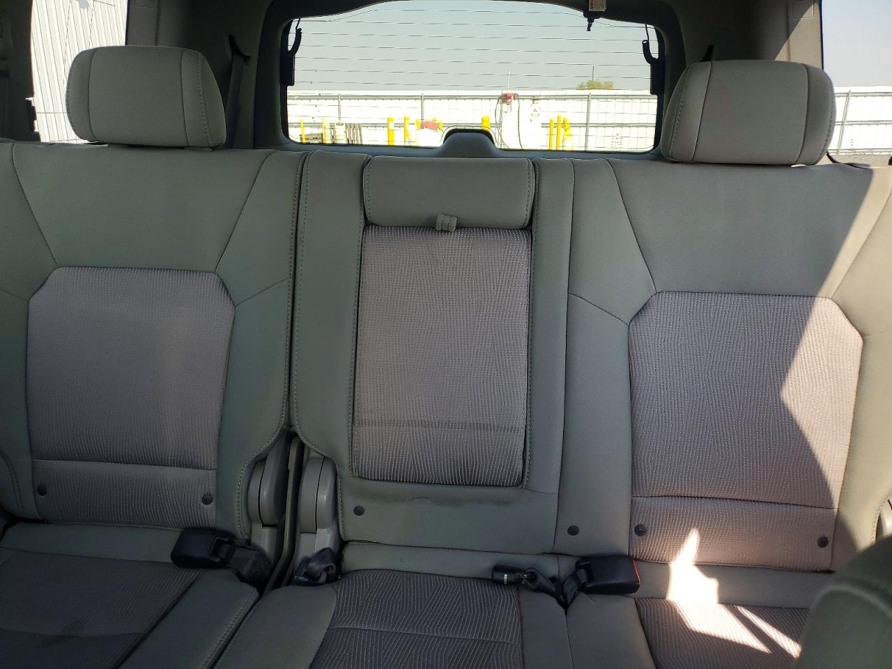 2009 Honda Pilot Ex White vin: 5FNYF48409B045647