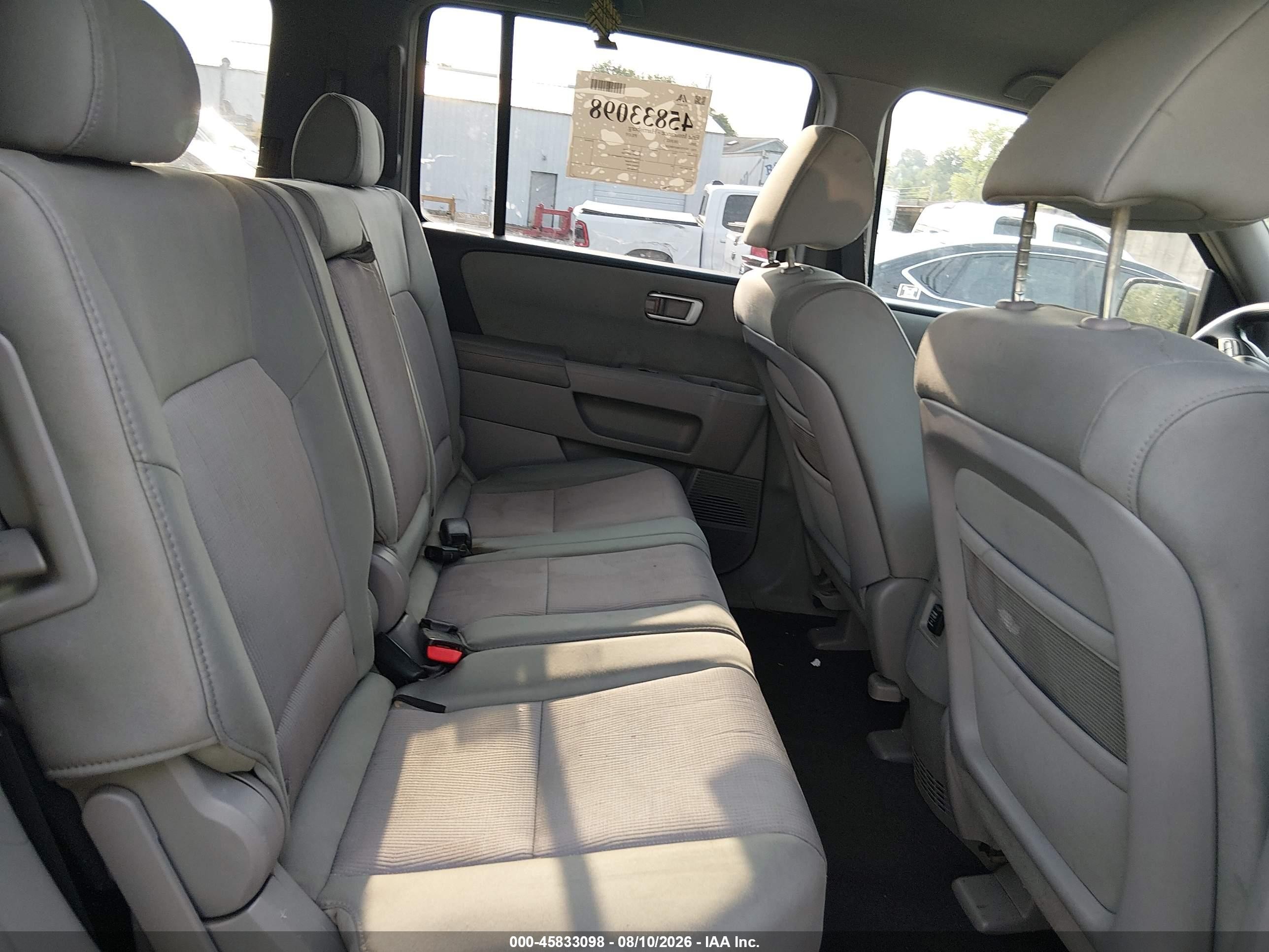 2009 Honda Pilot Ex Silver vin: 5FNYF48439B026834