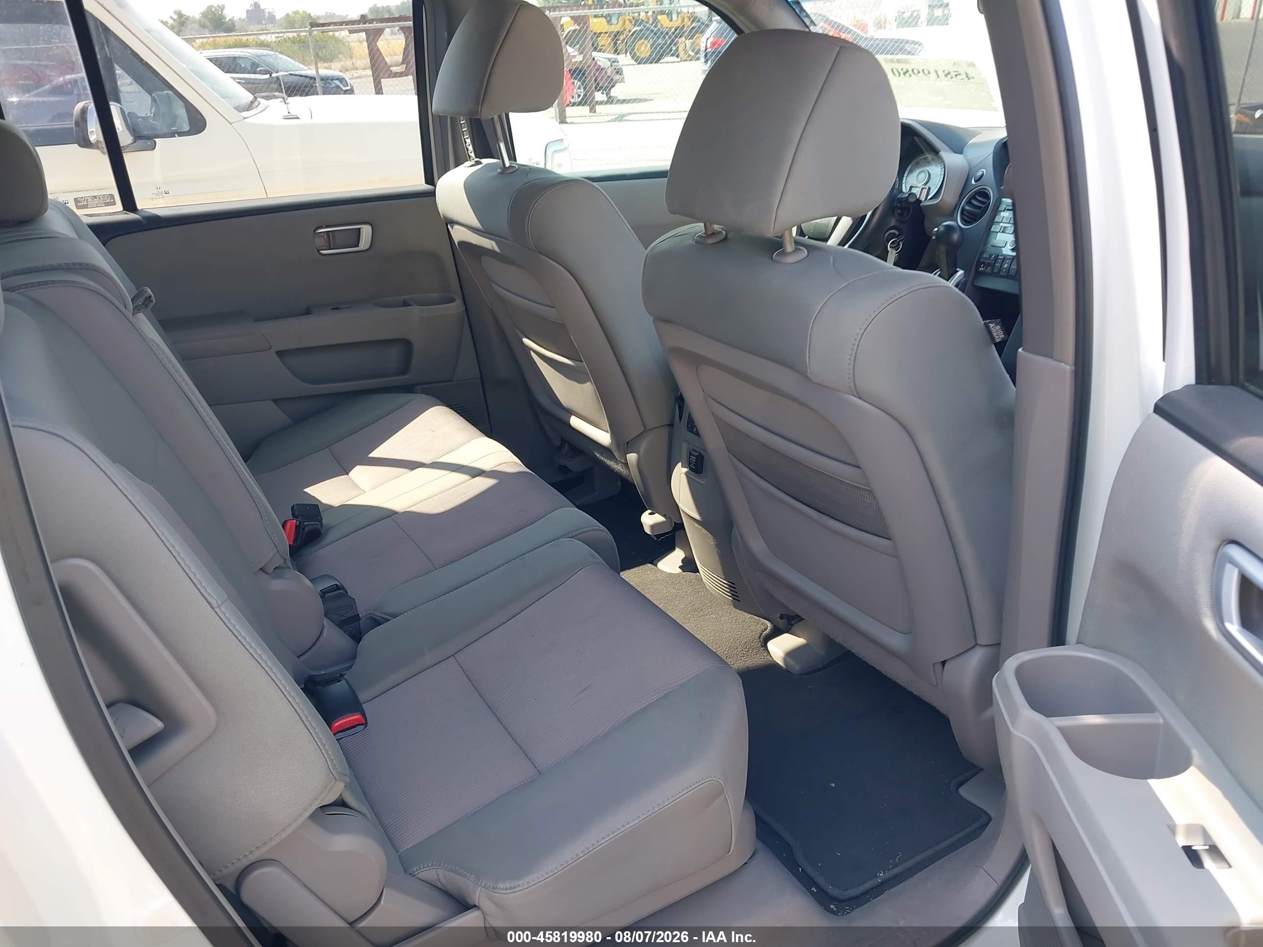 2009 Honda Pilot Ex White vin: 5FNYF48459B044185