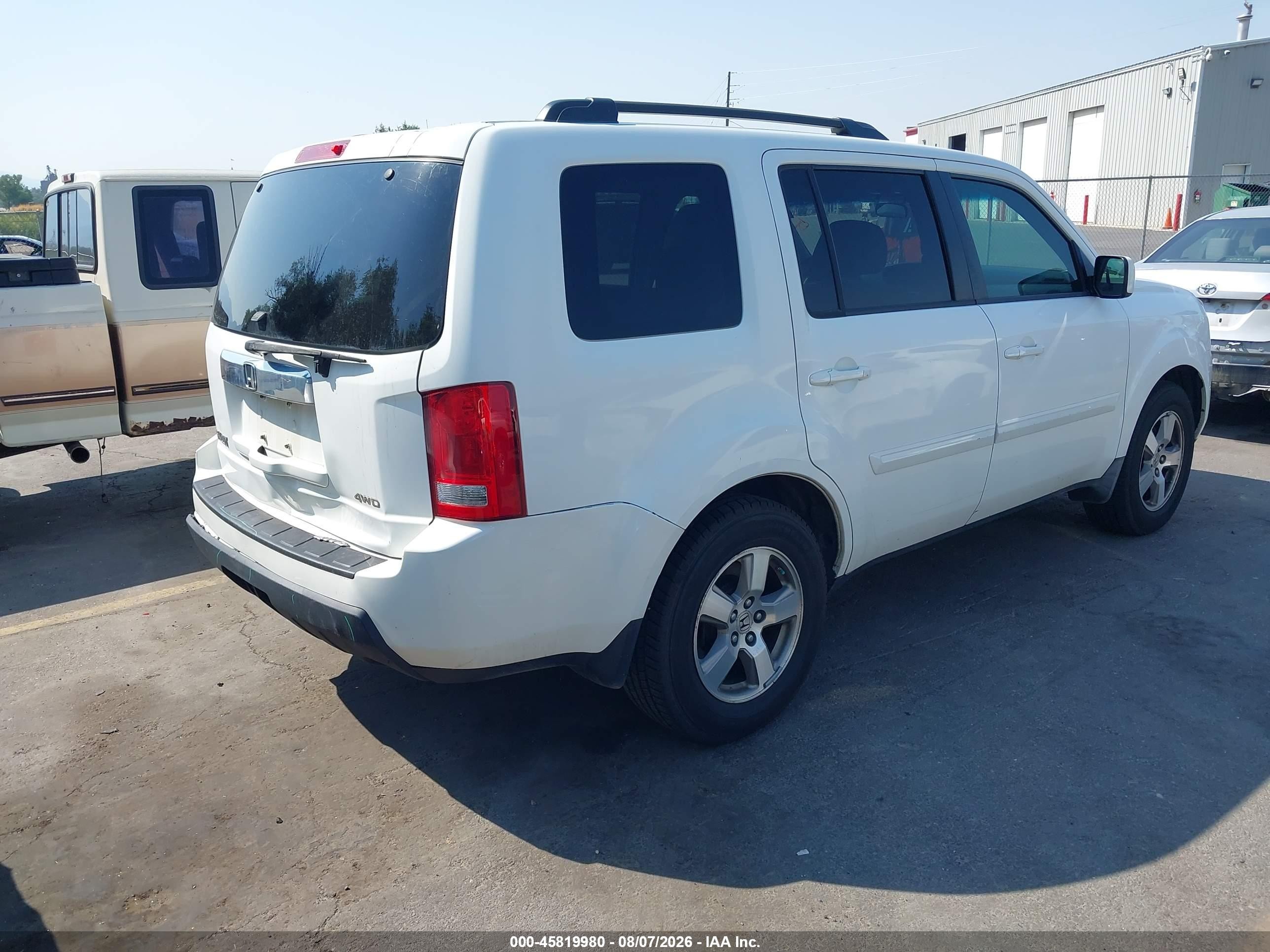 2009 Honda Pilot Ex White vin: 5FNYF48459B044185