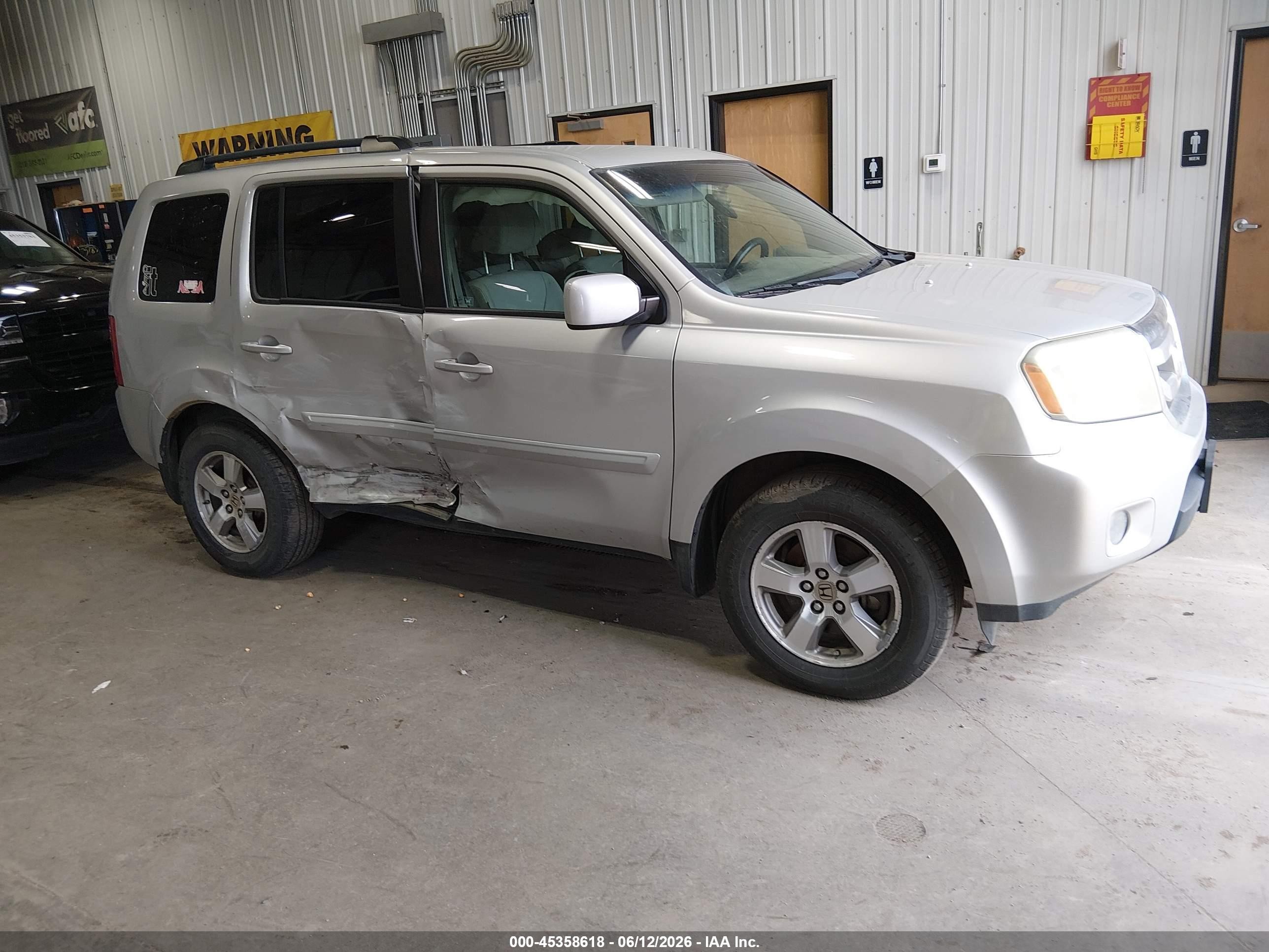 2009 Honda Pilot Ex Silver vin: 5FNYF48489B026831