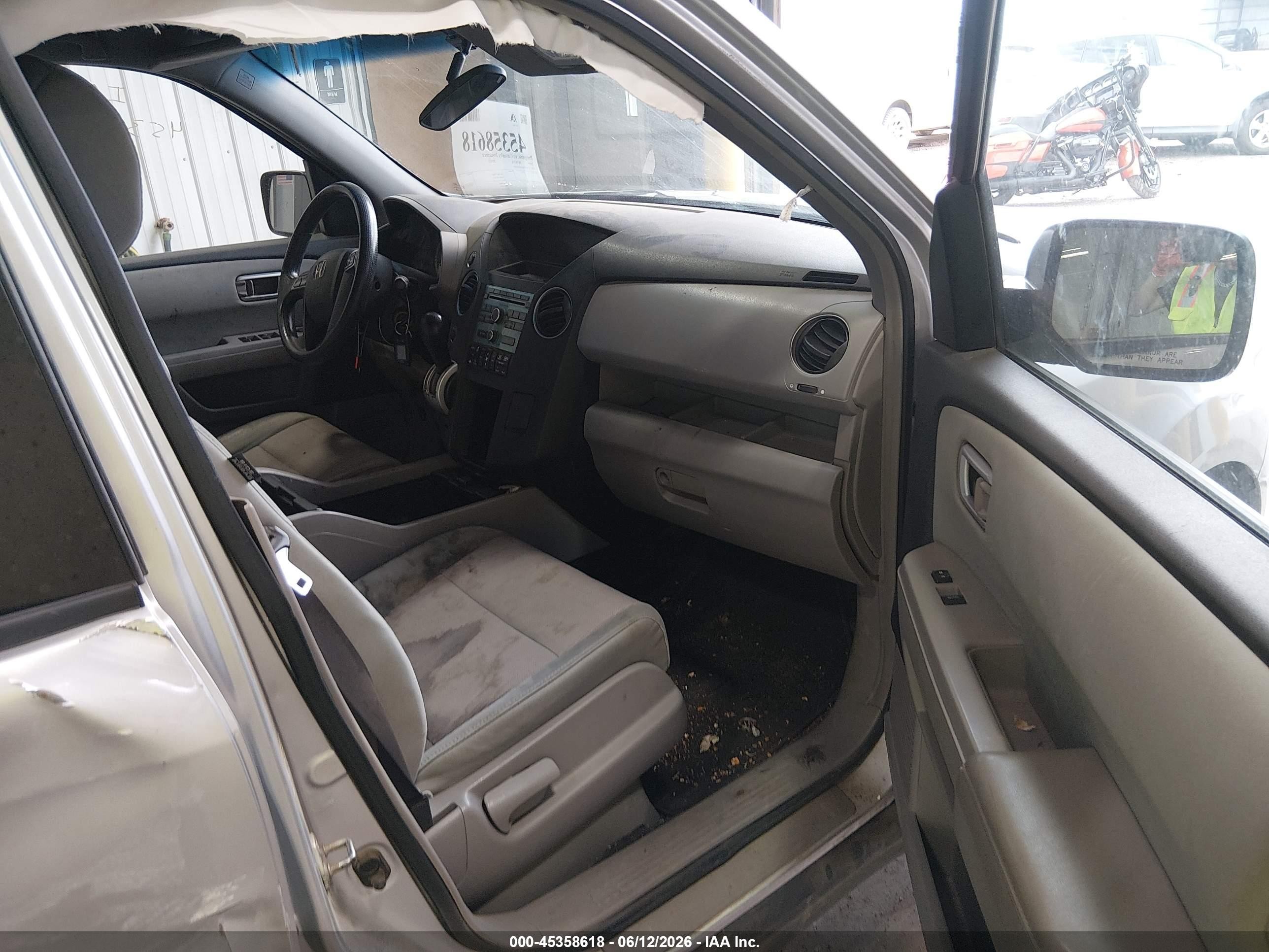 2009 Honda Pilot Ex Silver vin: 5FNYF48489B026831