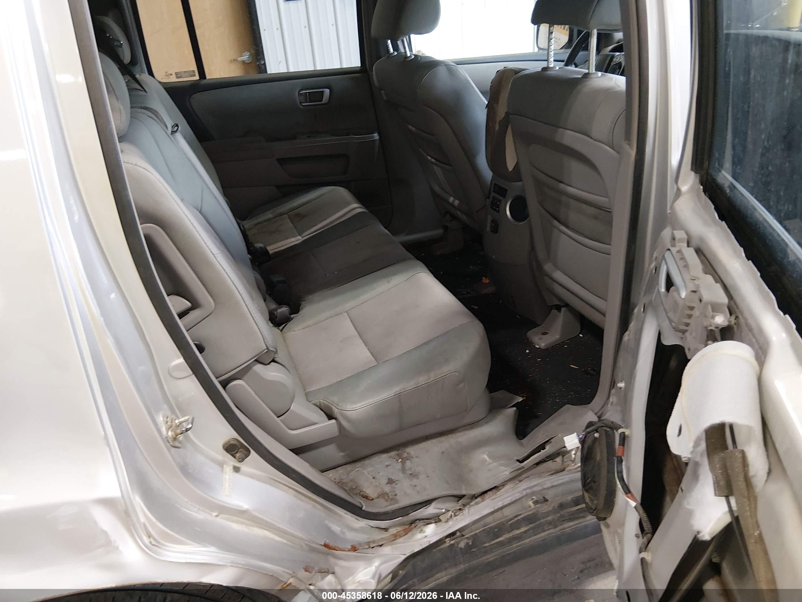 2009 Honda Pilot Ex Silver vin: 5FNYF48489B026831