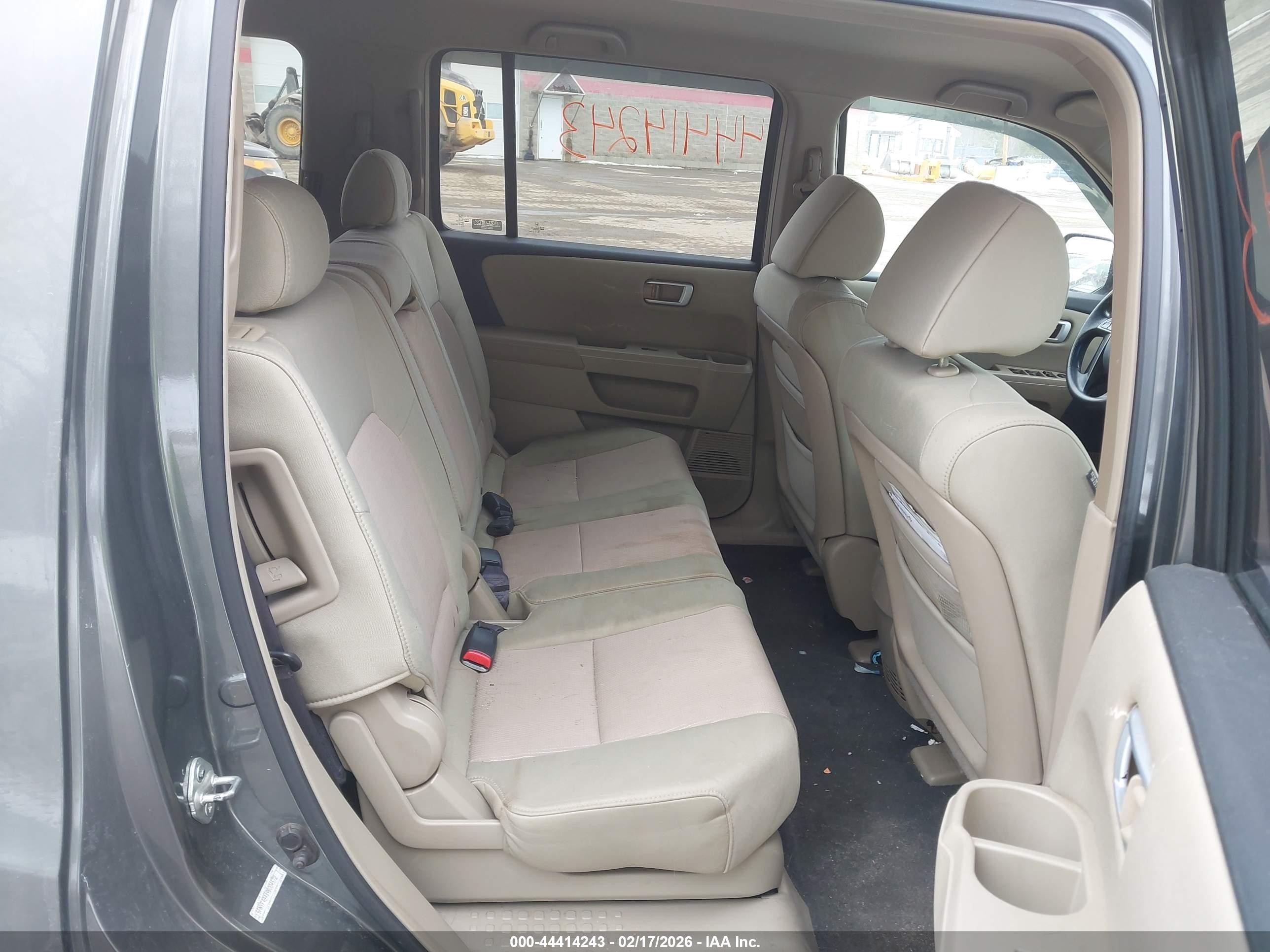 2009 Honda Pilot Ex Gray vin: 5FNYF484X9B004572