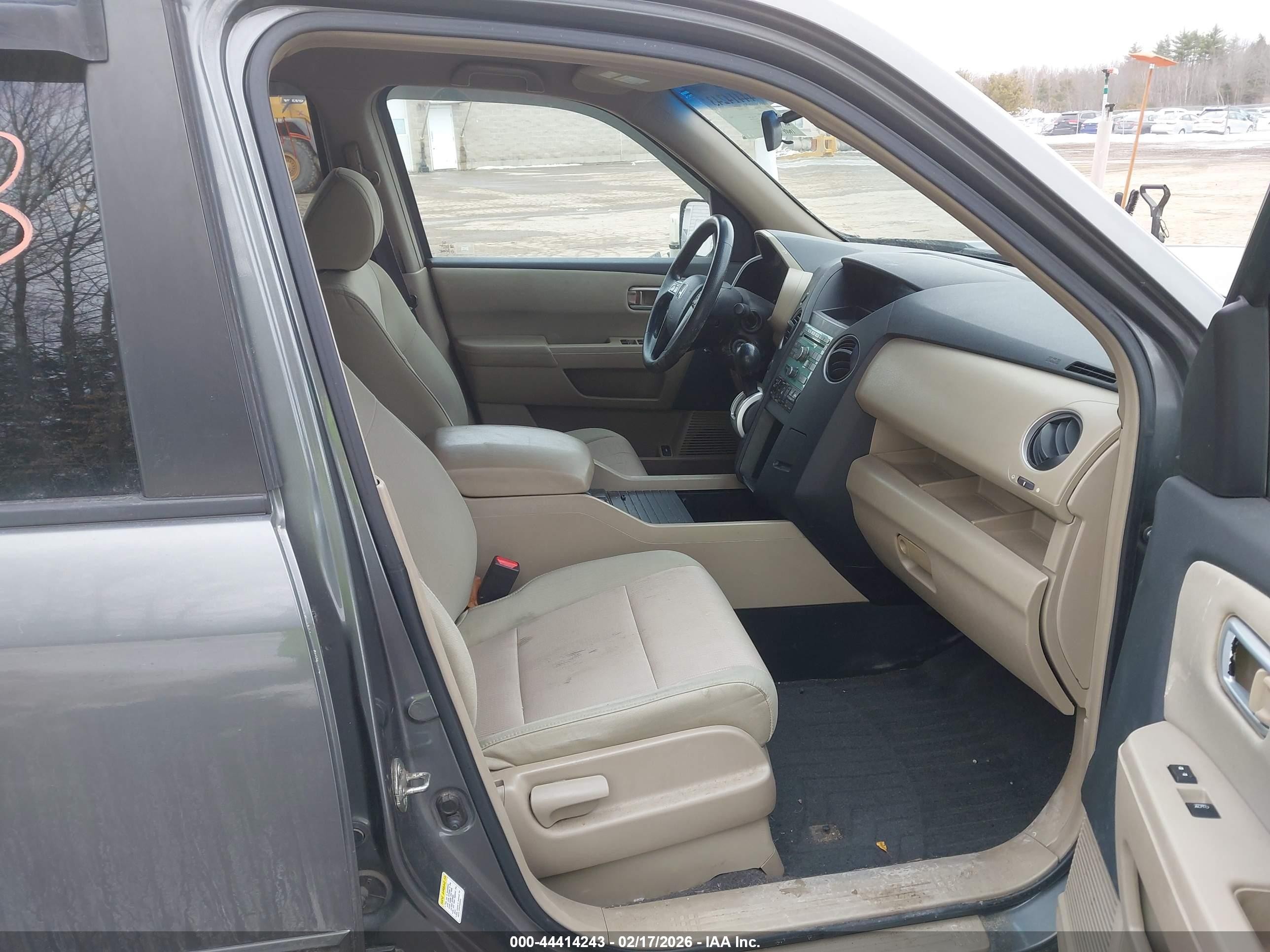 2009 Honda Pilot Ex Gray vin: 5FNYF484X9B004572