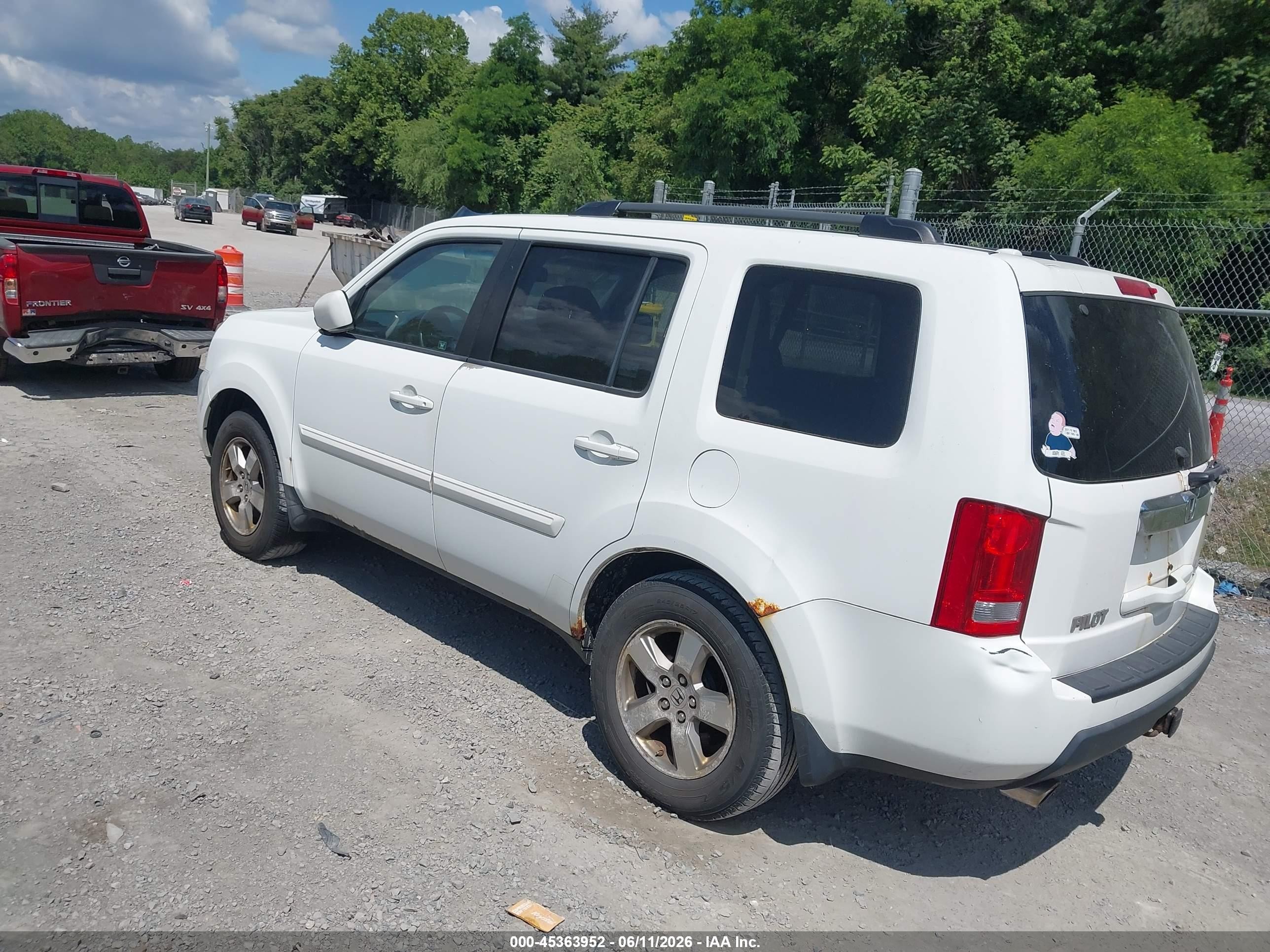 2009 Honda Pilot Ex-l White vin: 5FNYF48549B055686