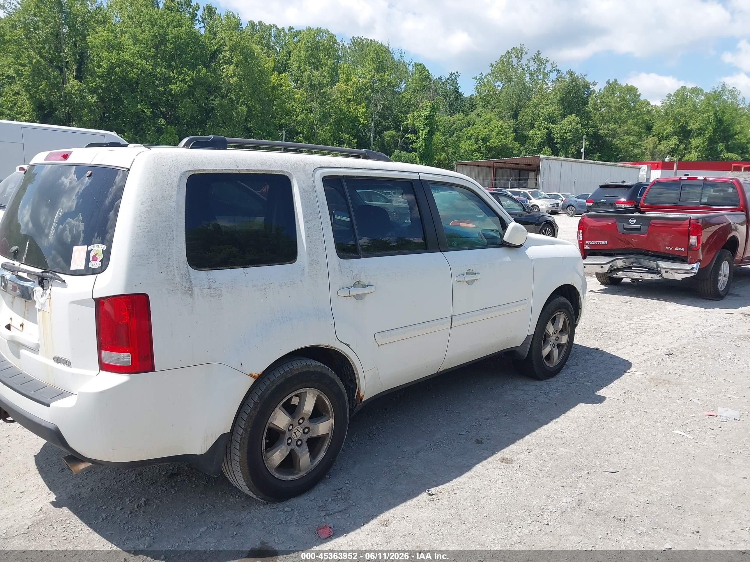 2009 Honda Pilot Ex-l White vin: 5FNYF48549B055686
